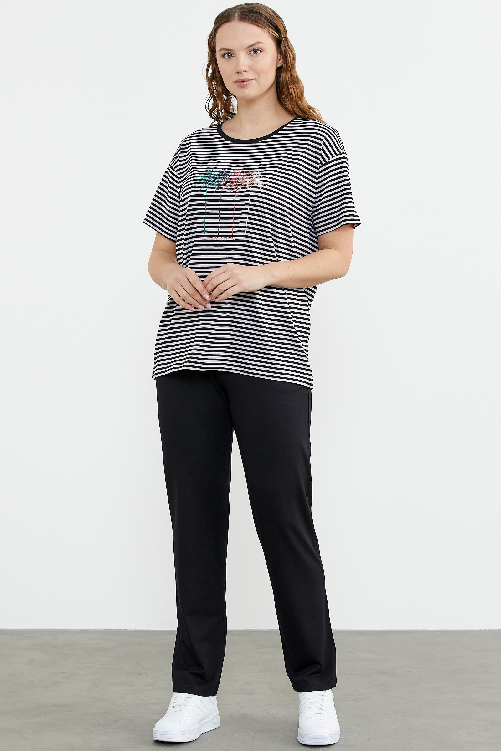 Sıfır Yaka Nakış Detaylı Çizgili Penye Takım - Siyah (2) Sementa