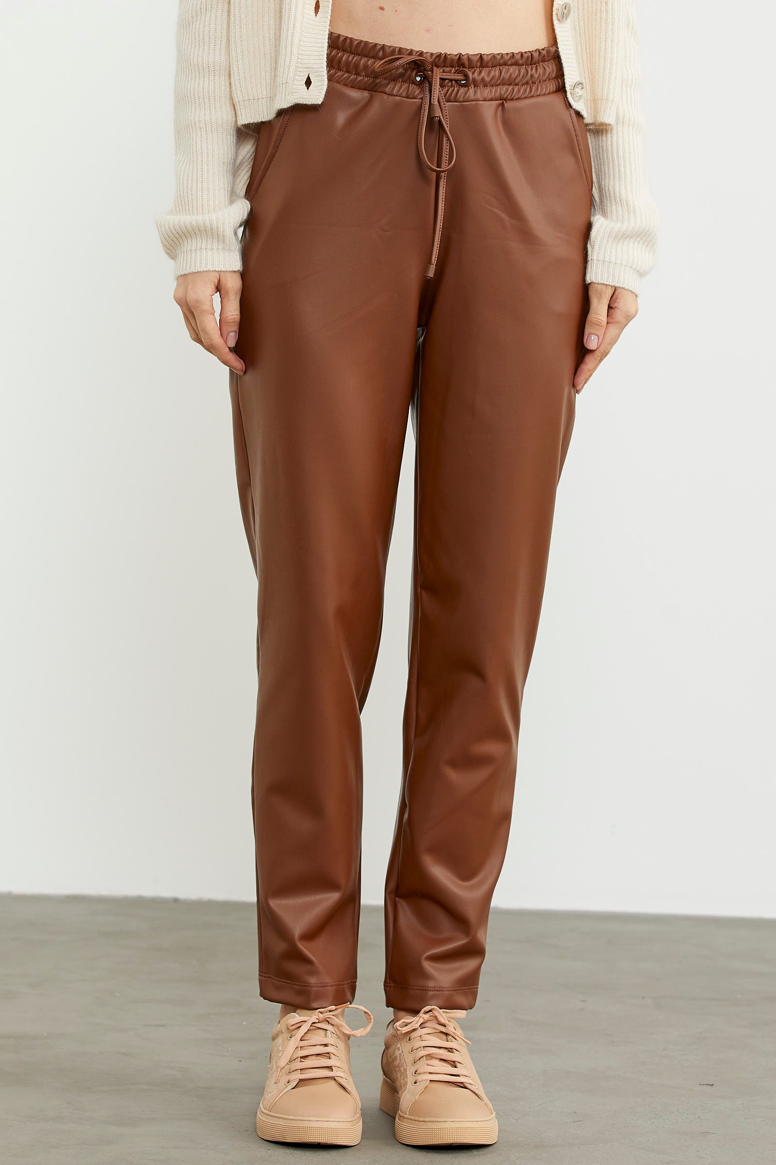 Suni Deri Beli Lastikli Pantolon - Kahve (3) Sementa