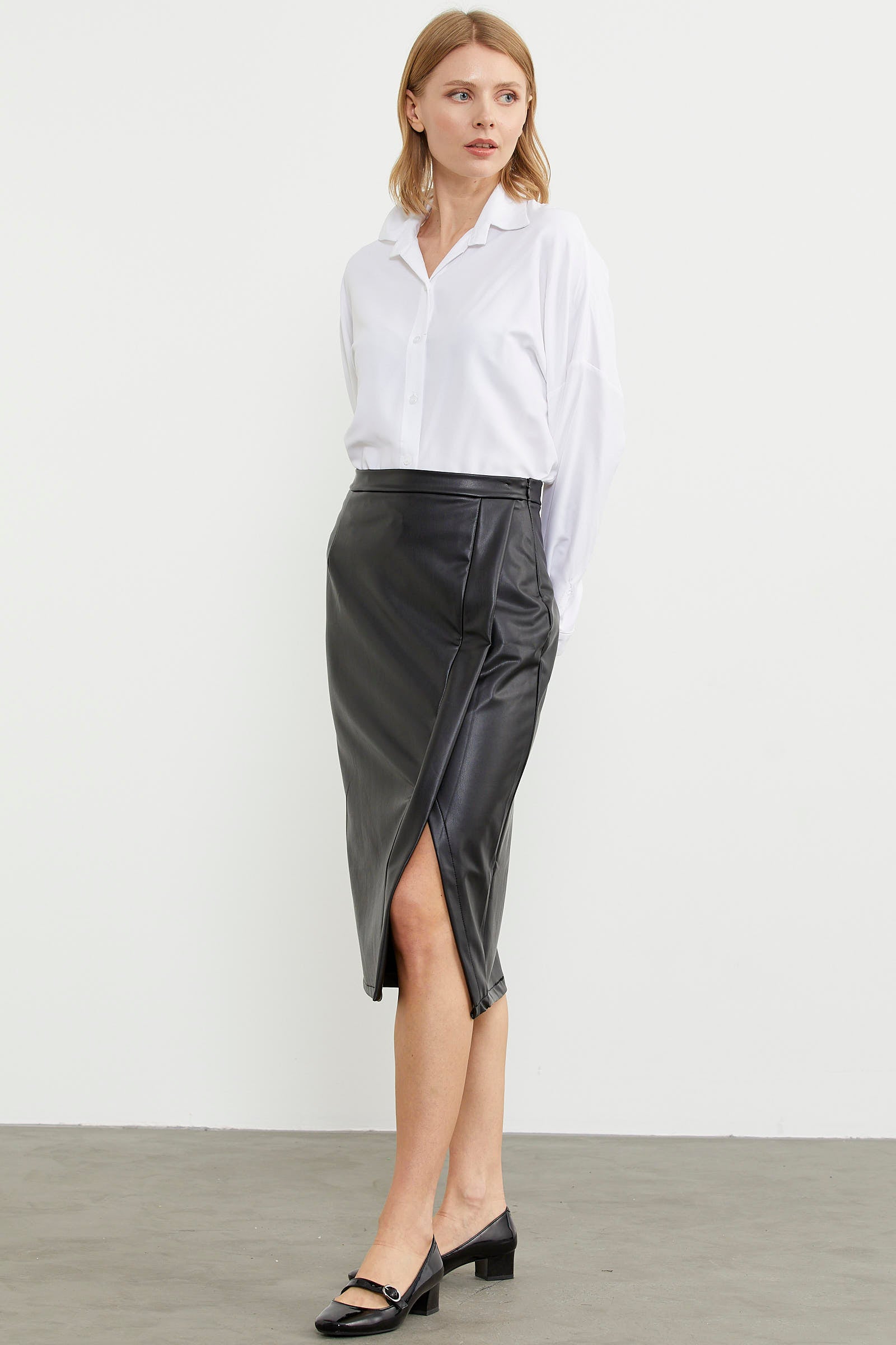 Suni Deri Önden Yırtmaçlı Etek - Siyah (5) Sementa