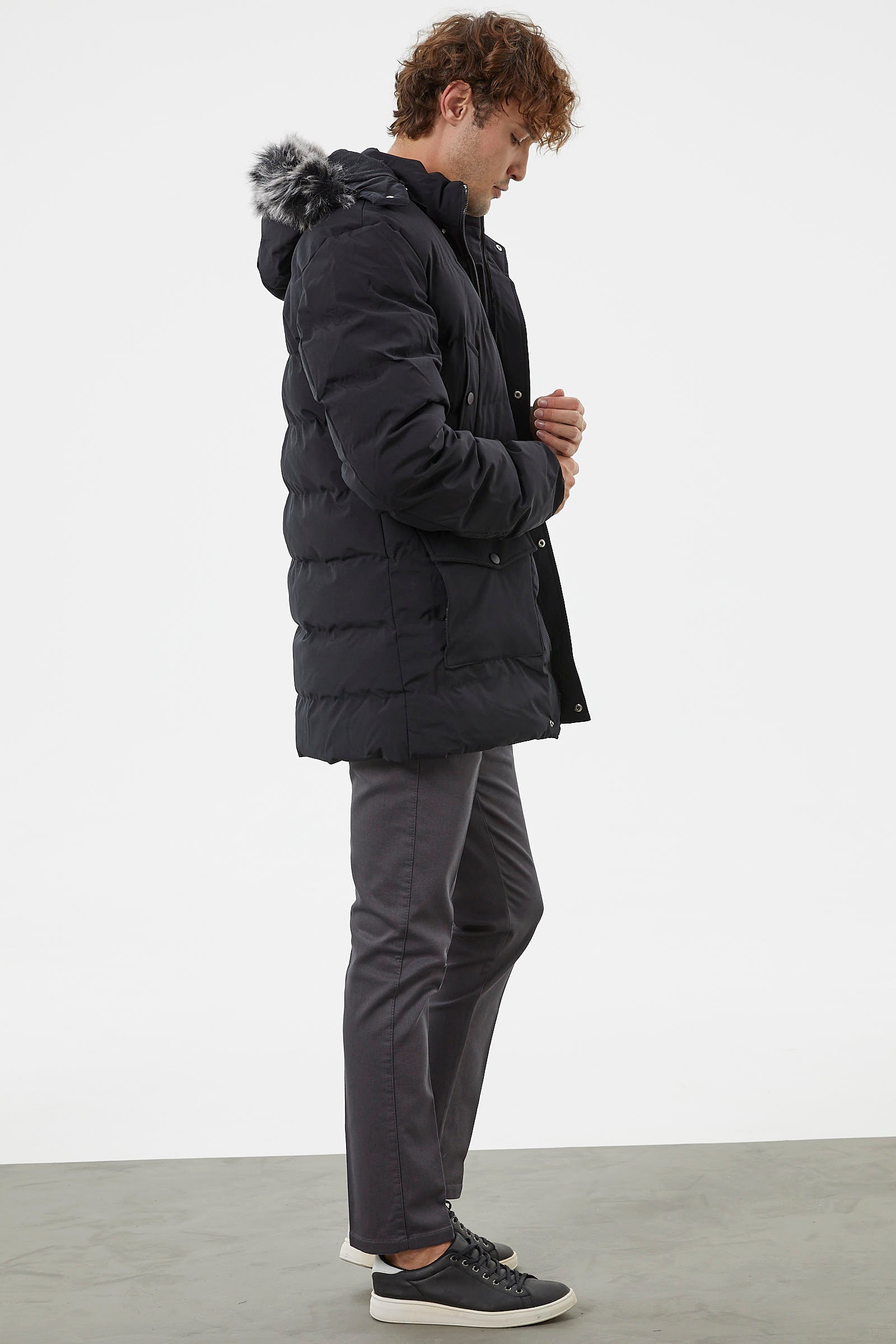 Suni Kürk Kapüşonlu Fermuarlı Mont - Siyah (6) Sementa