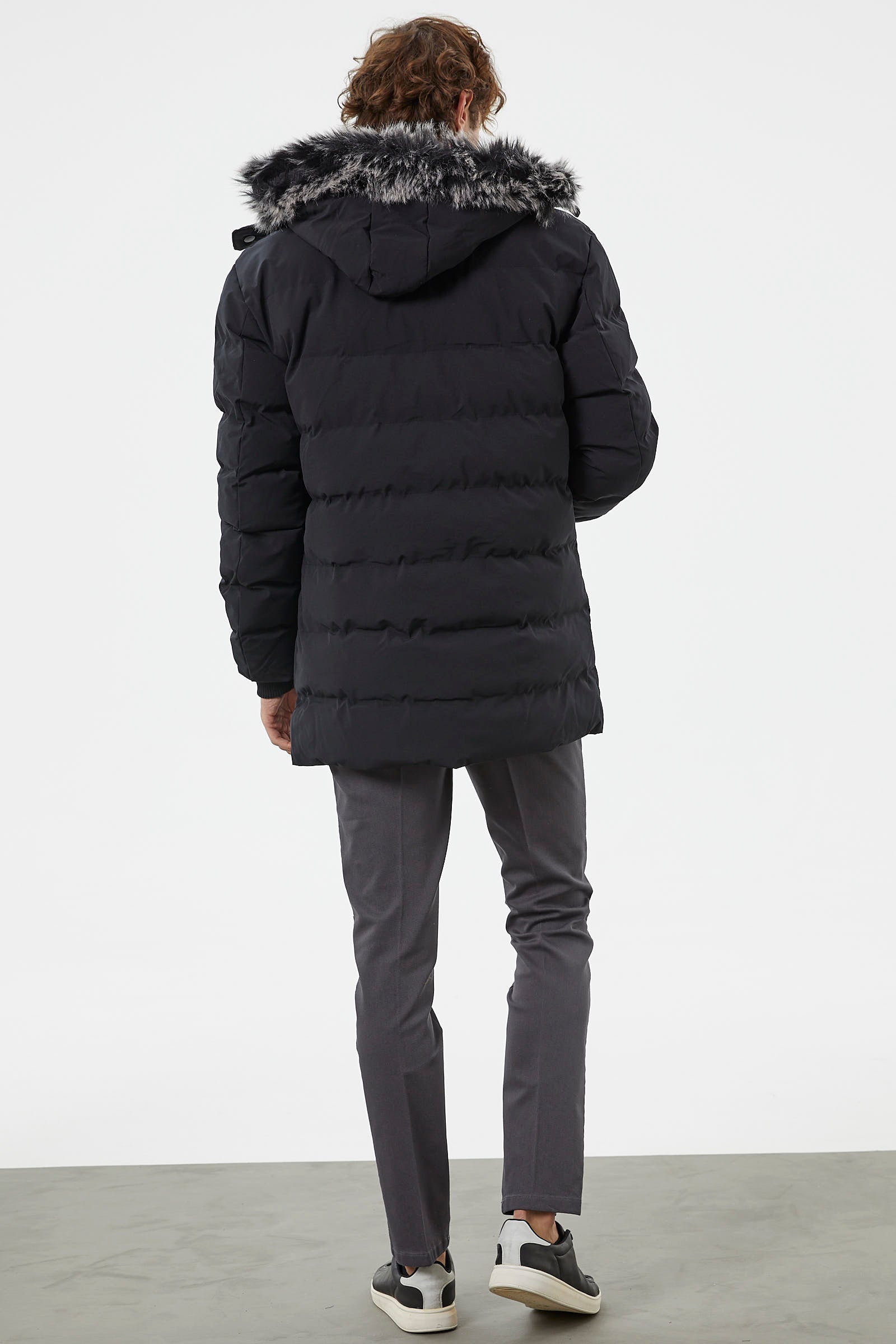 Suni Kürk Kapüşonlu Fermuarlı Mont - Siyah (7) Sementa