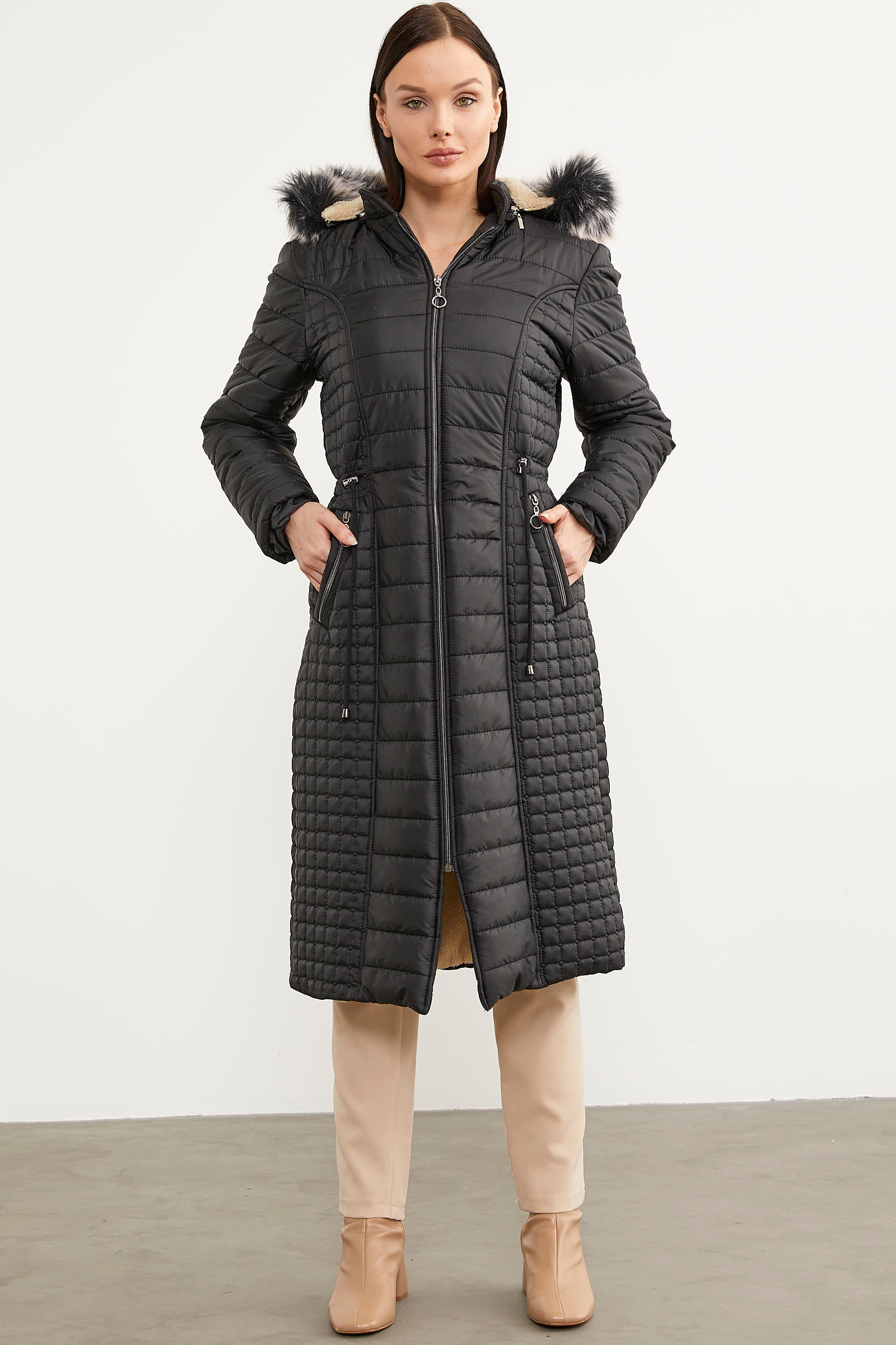 Suni Kürk Kapüşonlu Fermuarlı Uzun Kaban - Siyah (1) Sementa