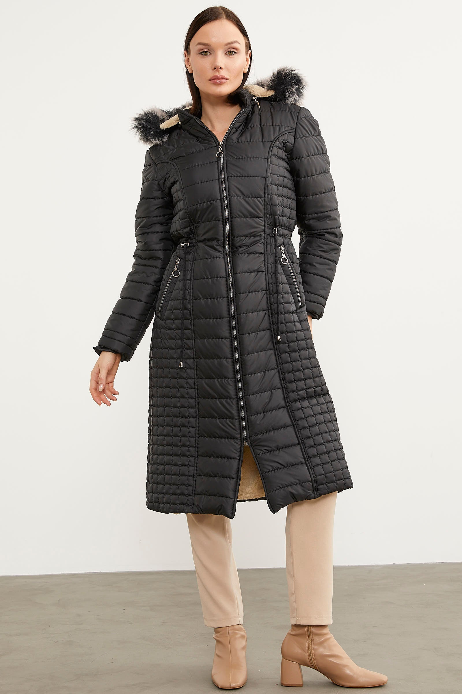 Suni Kürk Kapüşonlu Fermuarlı Uzun Kaban - Siyah (5) Sementa