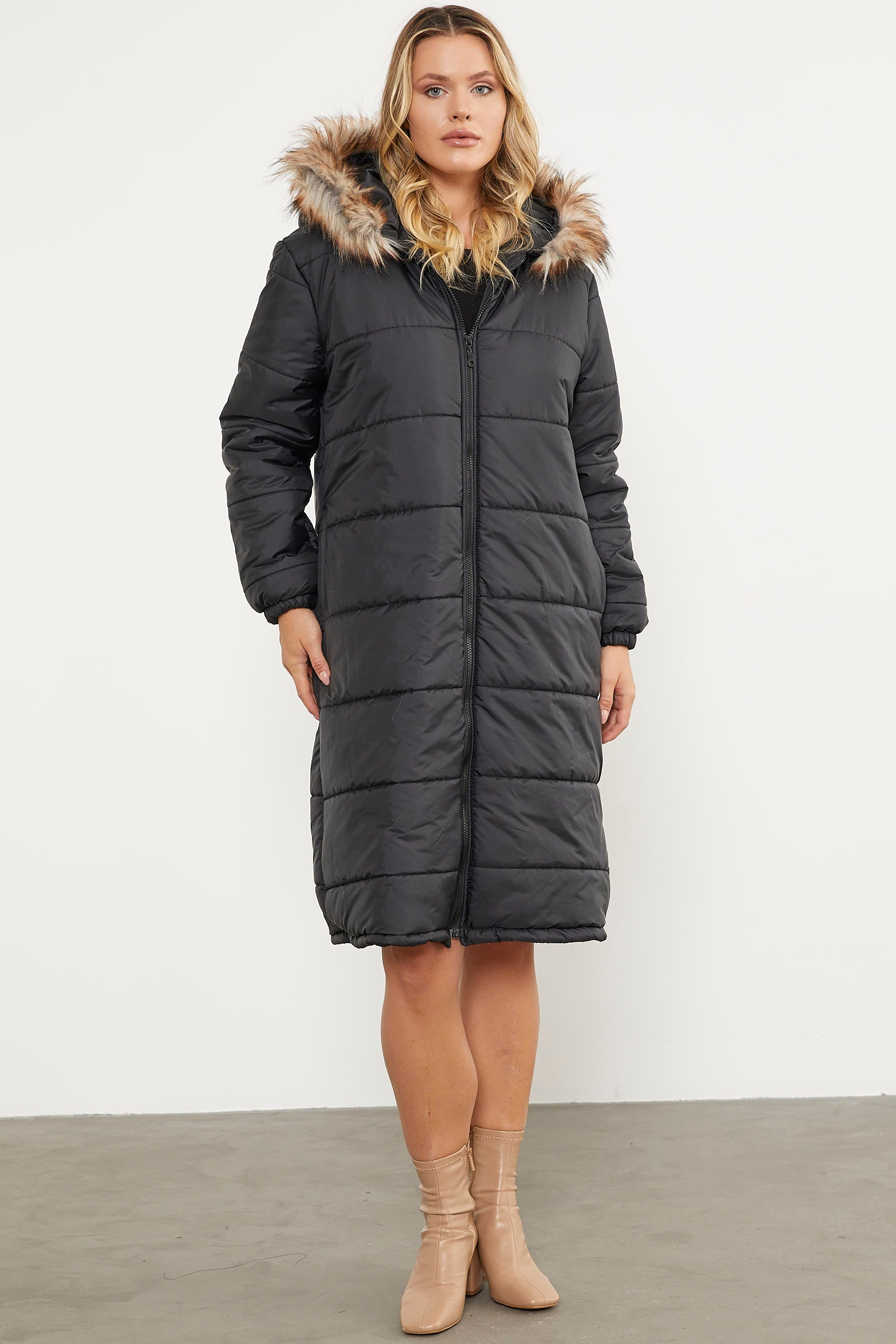 Suni Kürk Kapüşonlu Uzun Kaban - Siyah (2) Sementa