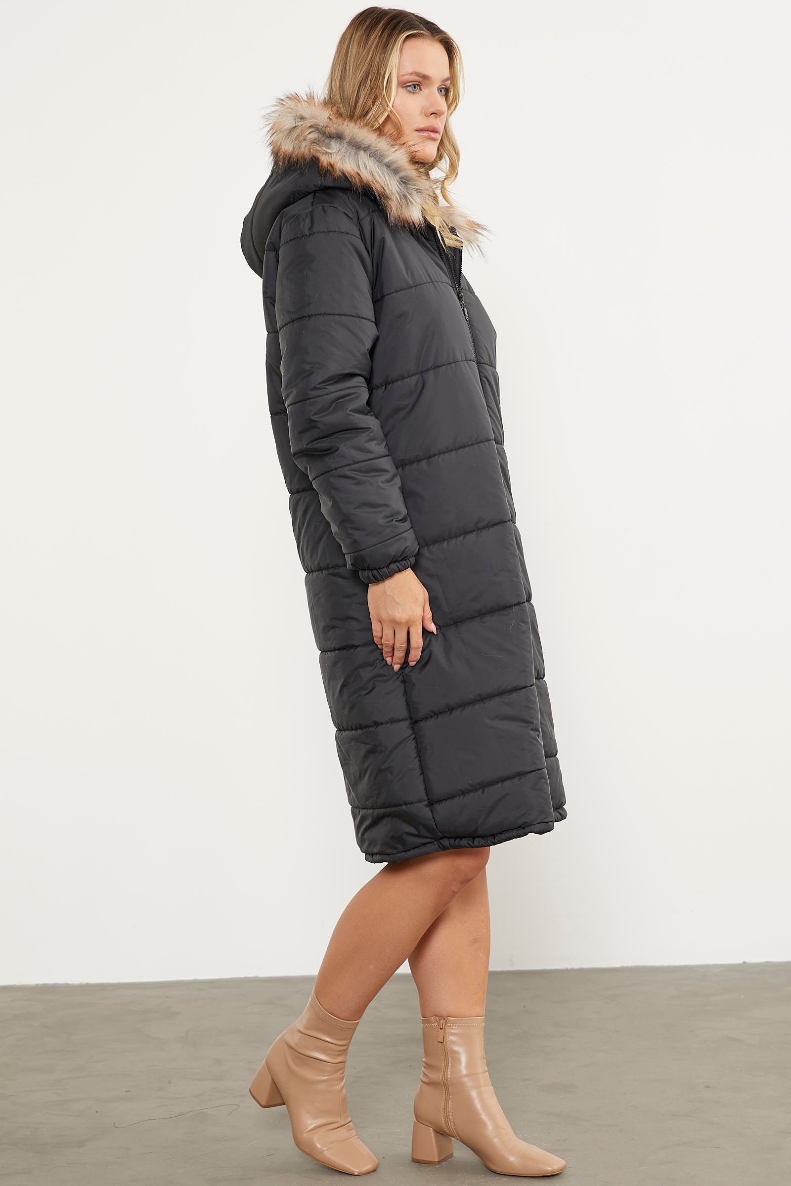 Suni Kürk Kapüşonlu Uzun Kaban - Siyah (5) Sementa