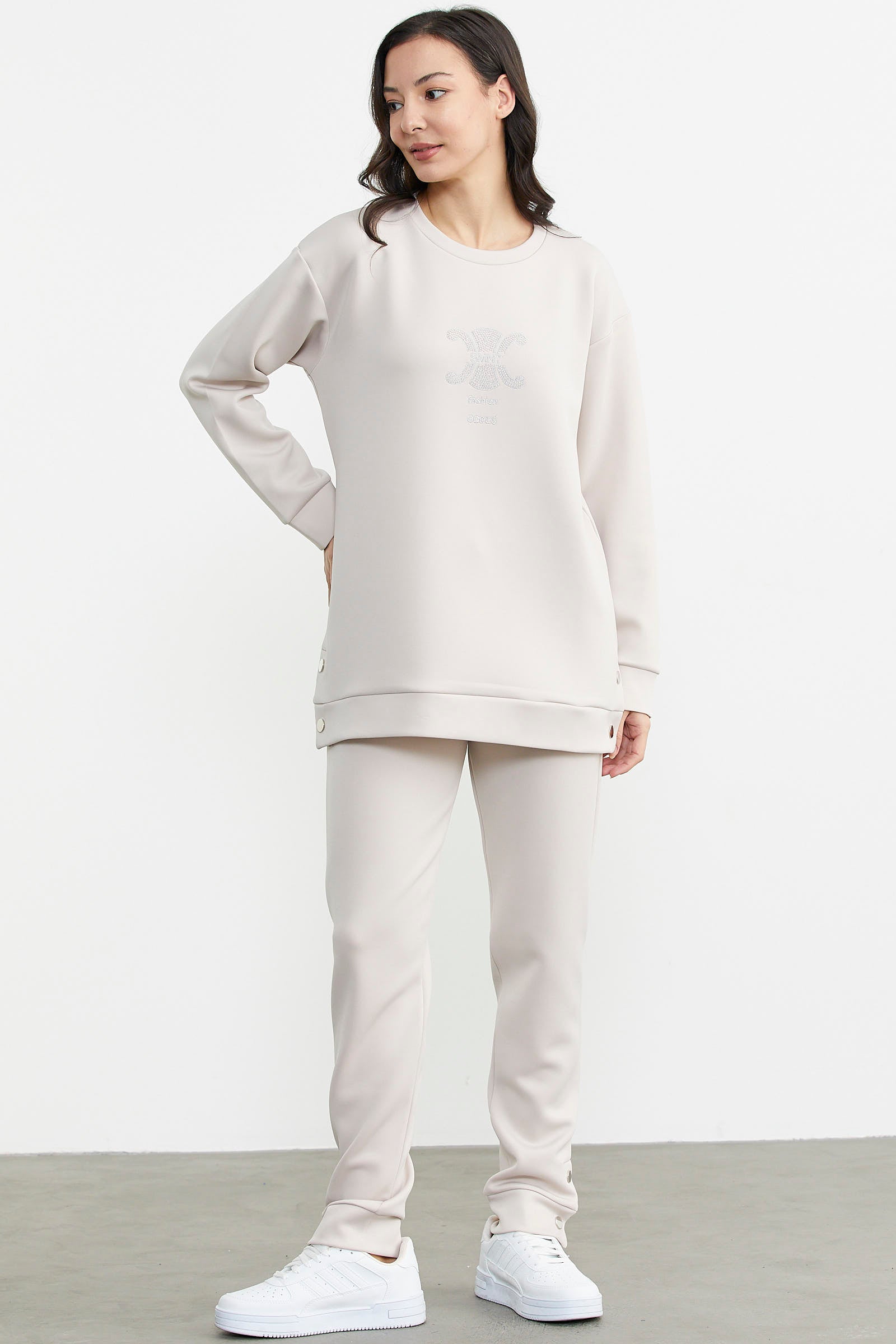 Taş Detaylı Rahat Kalıp Eşofman Takım - Taş (4) Sementa