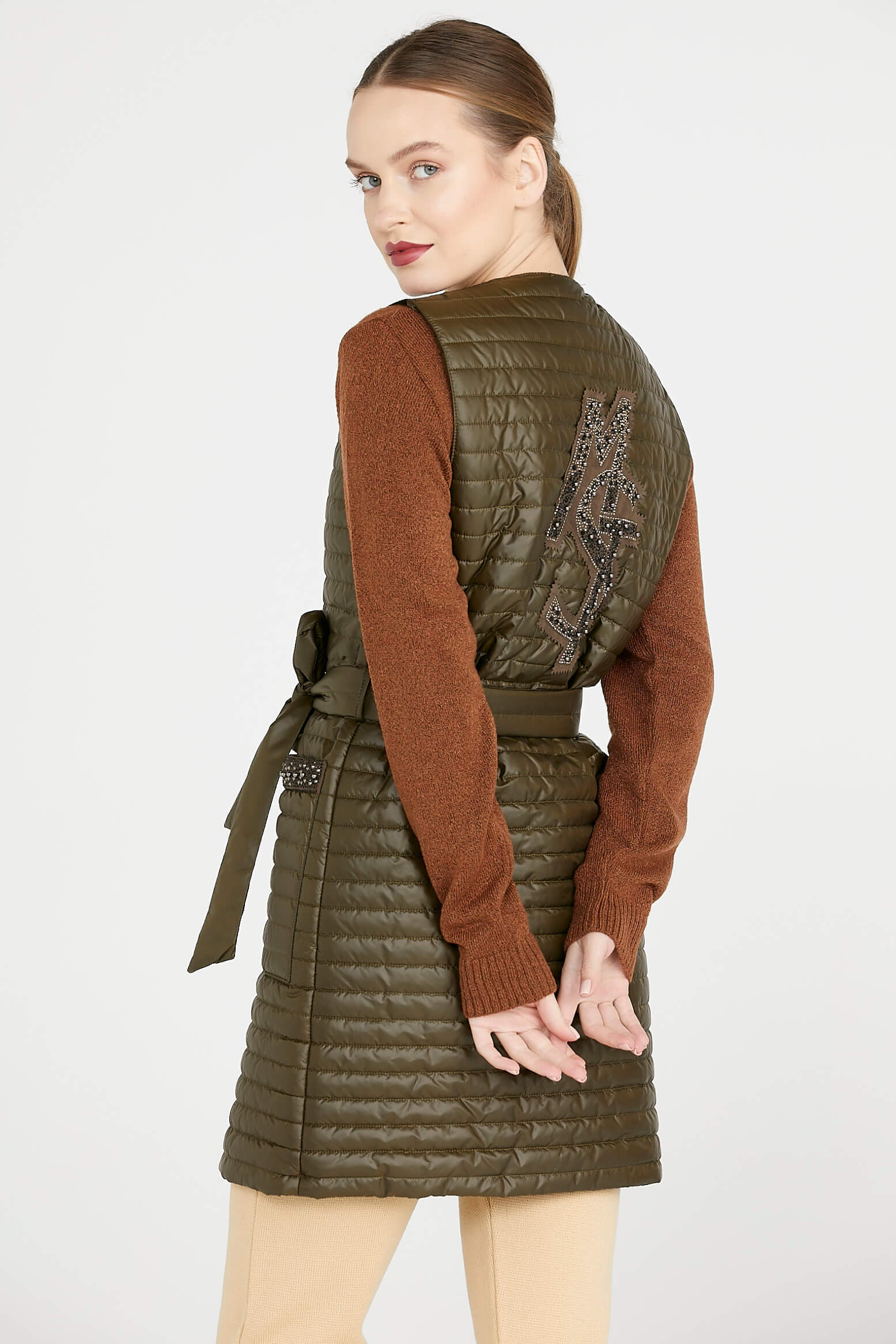 Taş Detaylı Uzun Kapitoneli Yelek - Yeşil (4) Sementa