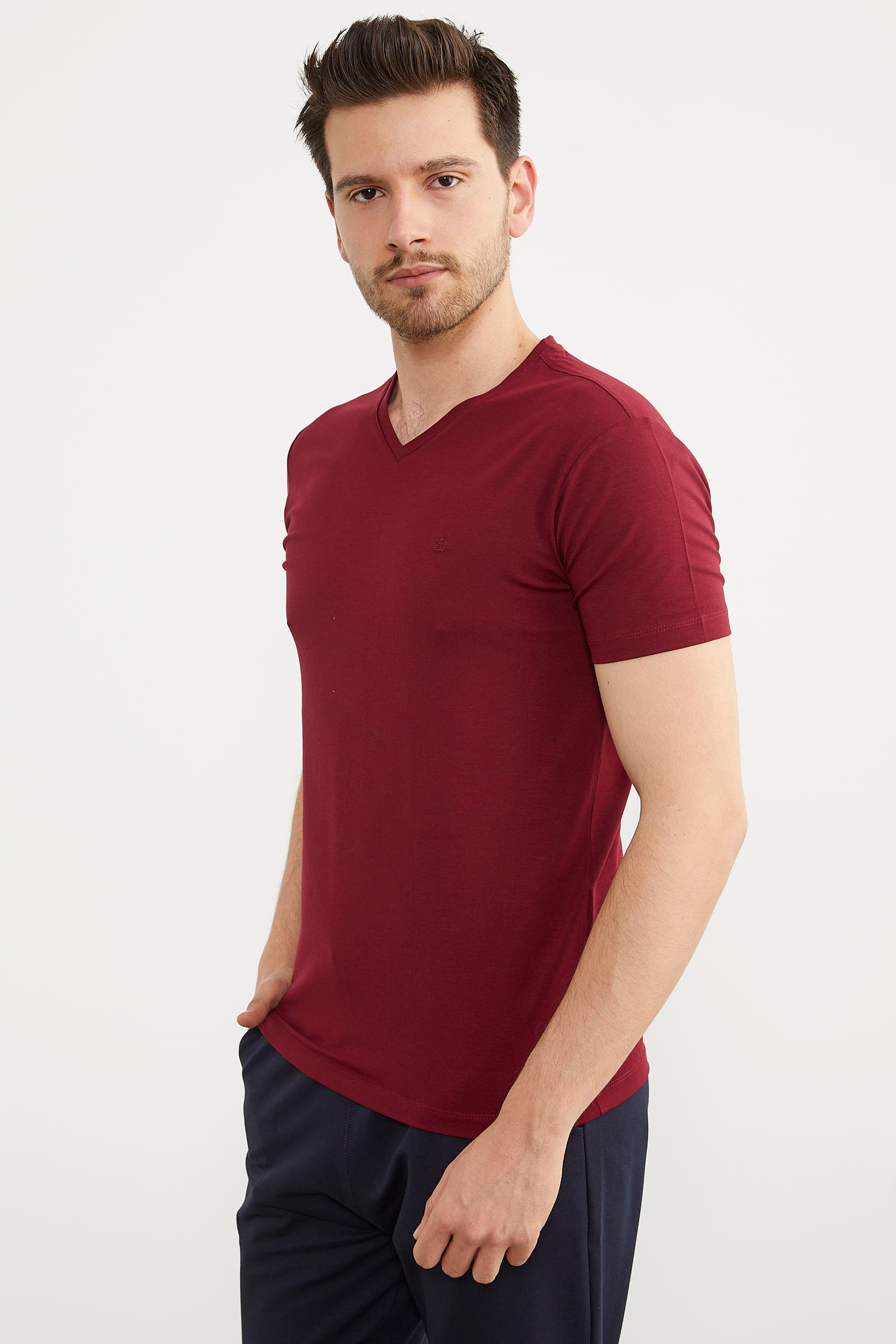 V Yaka Basic Kısa Kol Tişört - Bordo (3) Sementa