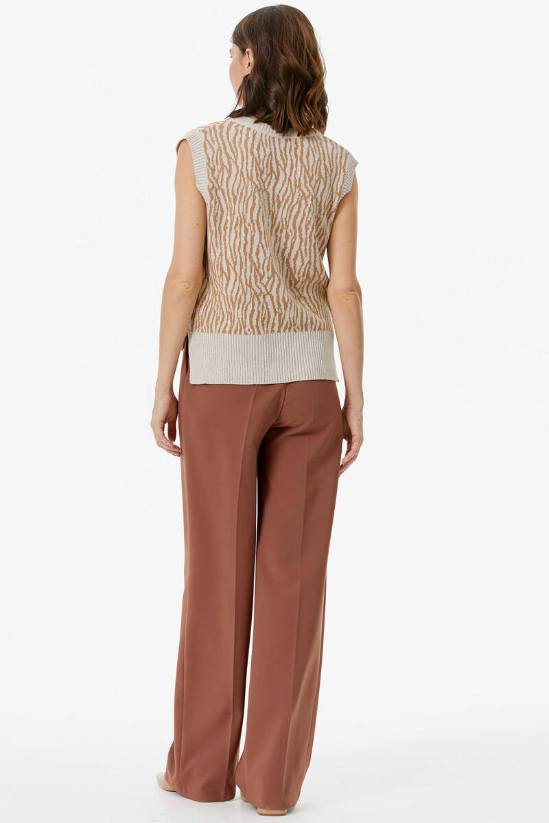 V Yaka Desenli Triko Süveter - Açık Bej (5) Sementa