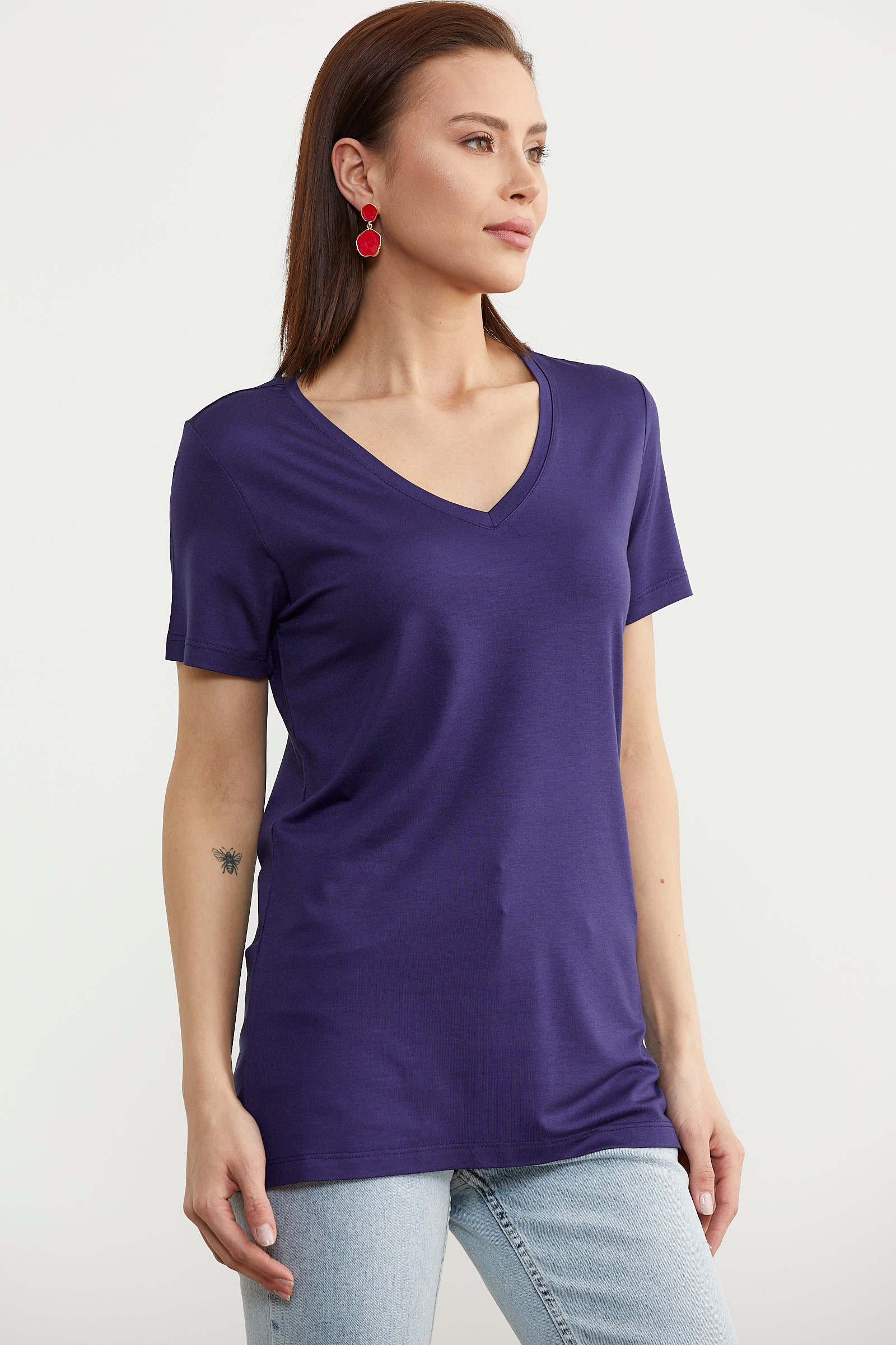 V Yaka Dökümlü Basic Tişört - Lacivert (3) Sementa