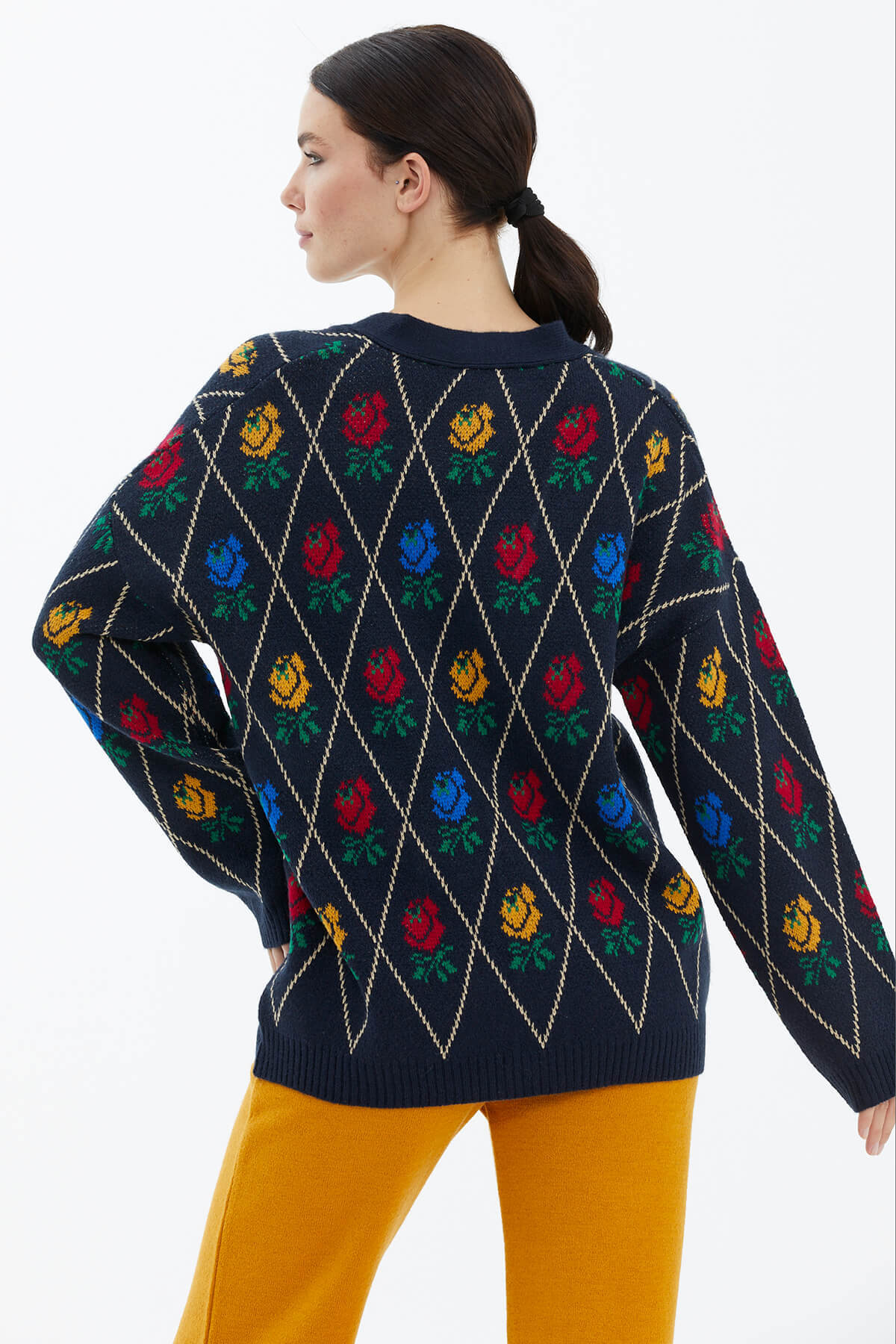 V Yaka Düğmeli Gül Desenli Triko Hırka - Lacivert (4) Sementa