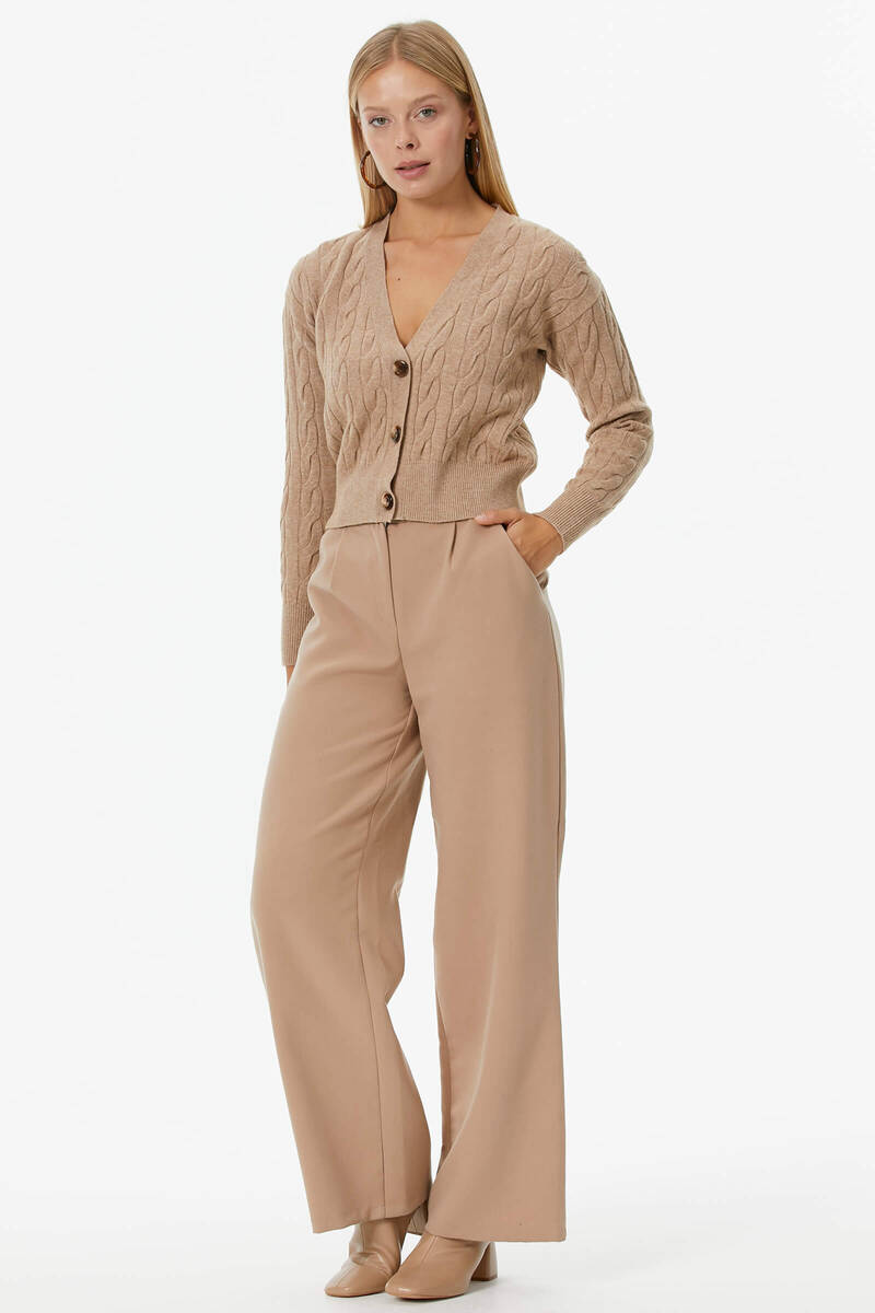 V Yaka Düğmeli Saç Örgülü Triko Hırka - Bej (3) Sementa