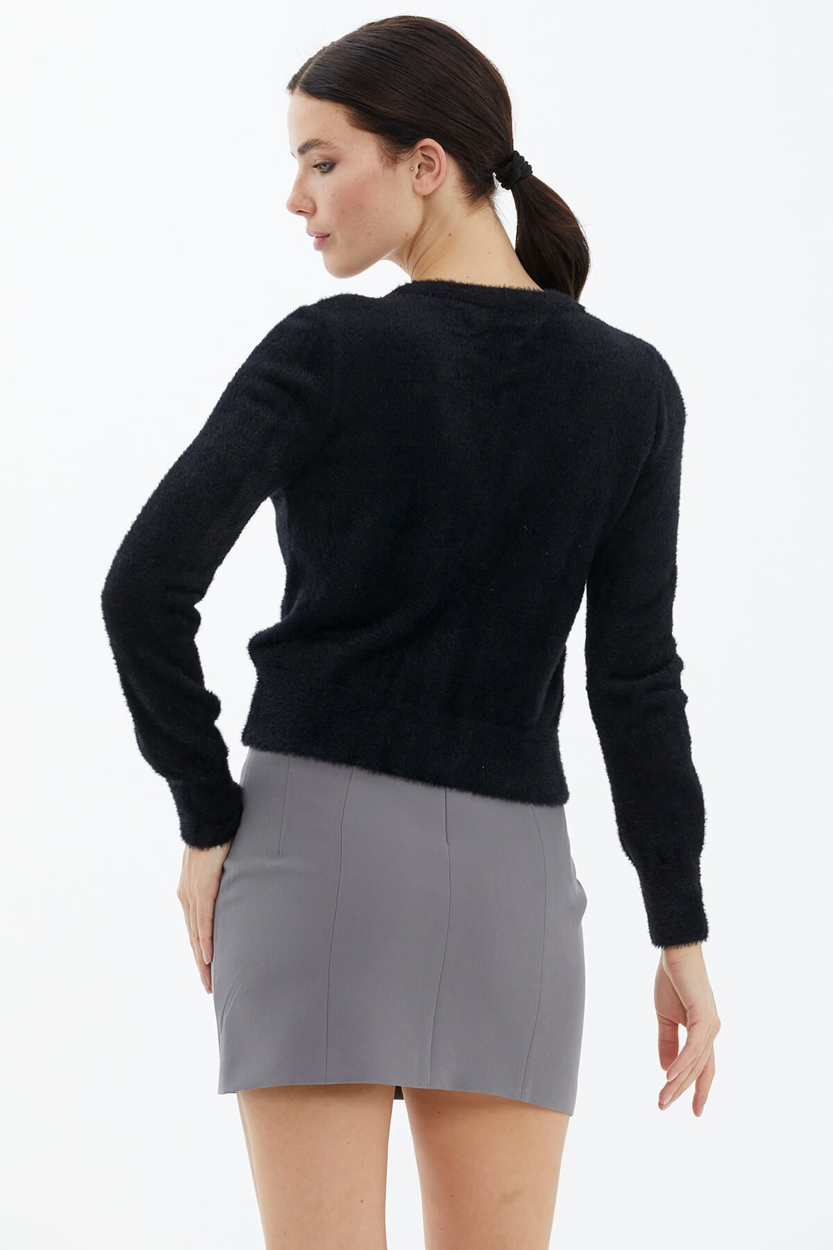 V Yaka Düğmeli Triko Hırka - Siyah (4) Sementa