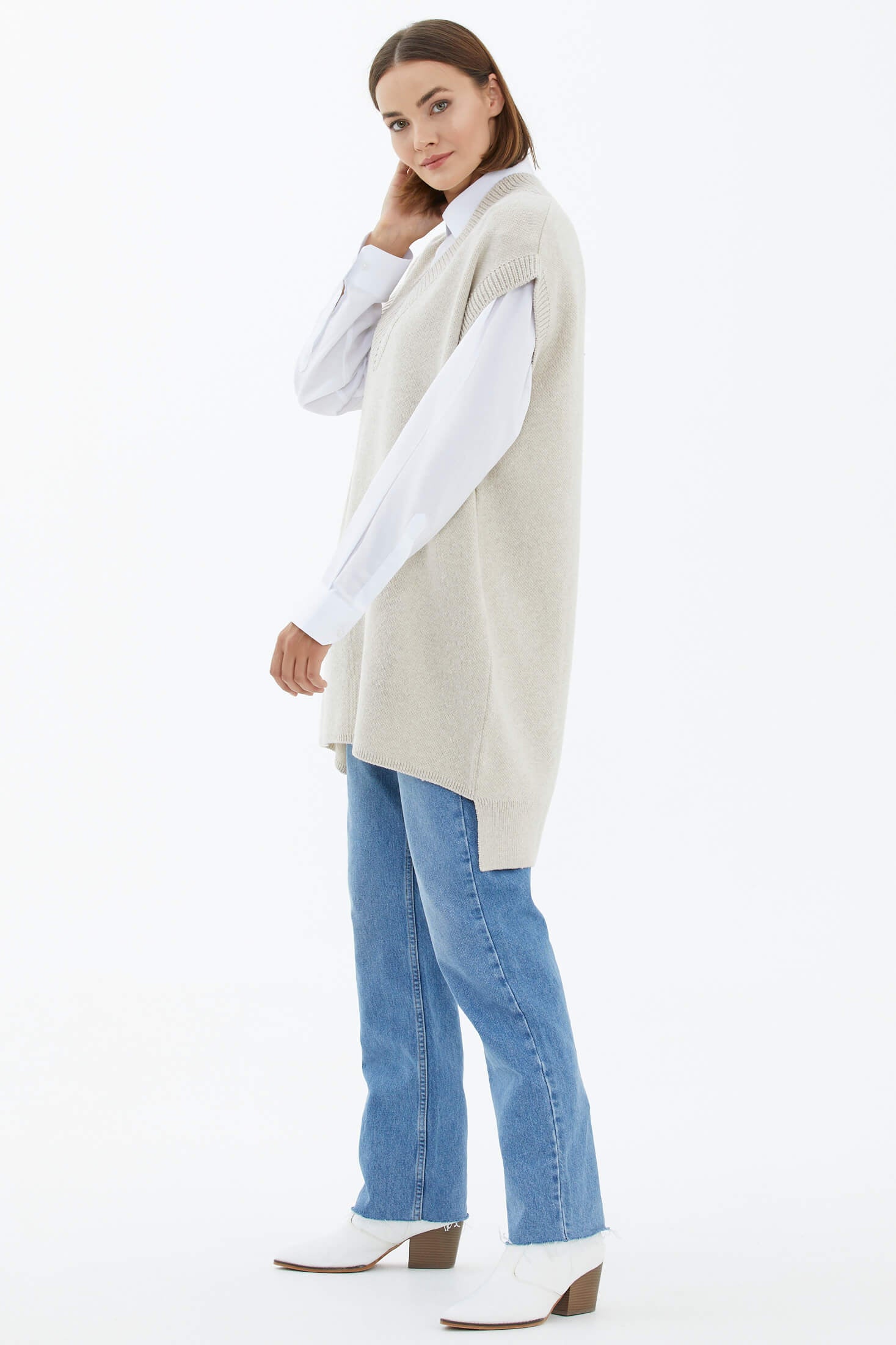 V Yaka Uzun Triko Süveter - Açık Bej (3) Sementa