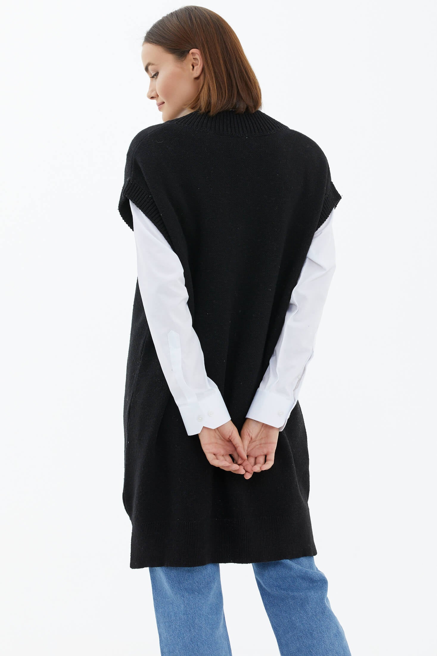 V Yaka Uzun Triko Süveter - Siyah (4) Sementa