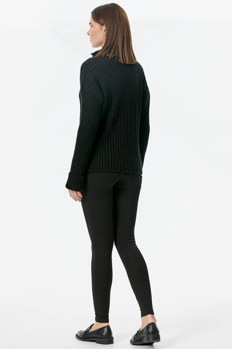 Yarım Balıkçı Yaka Düğmeli Kazak - Siyah (4) Sementa