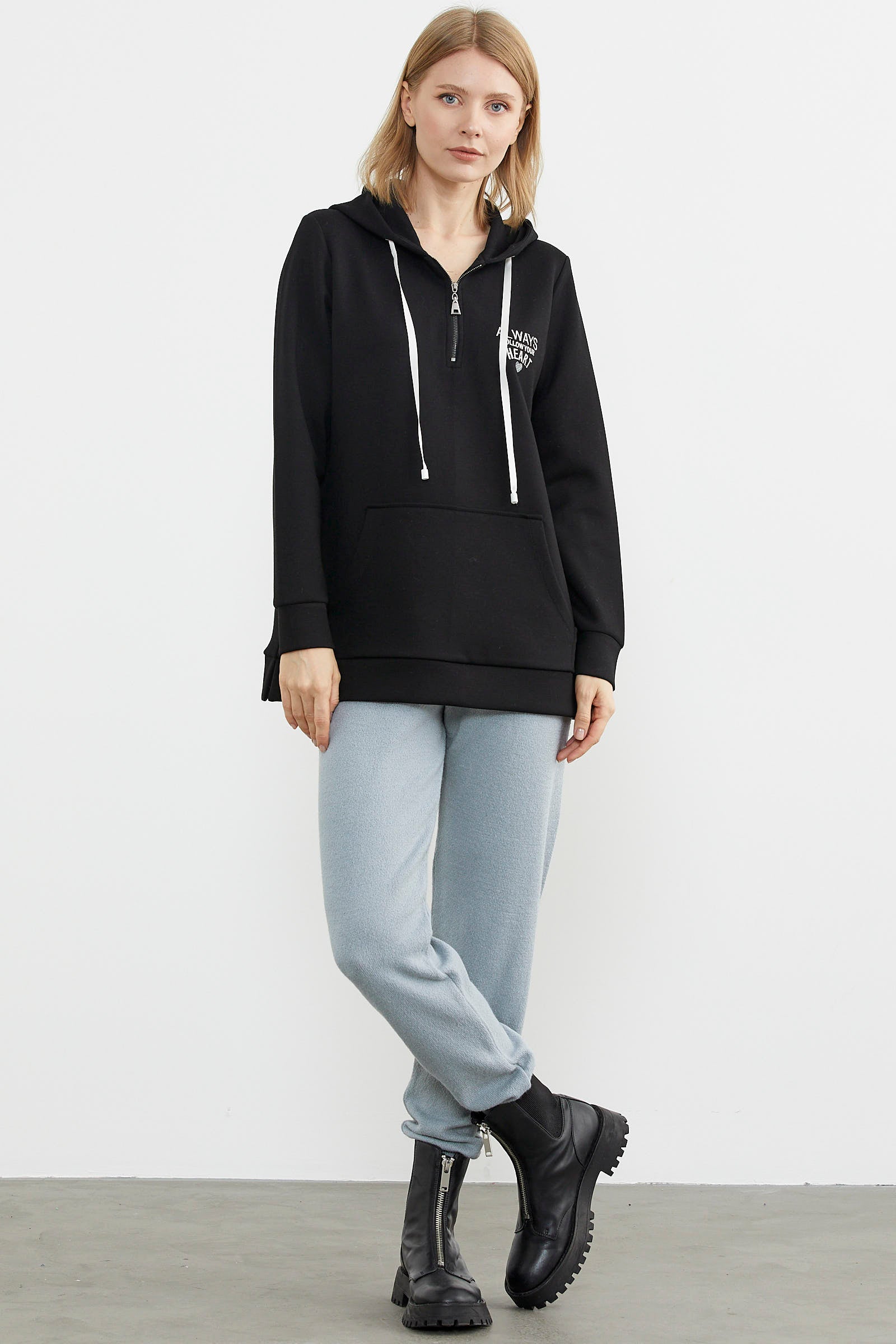 Yarım Fermuarlı Kapüşonlu Sweatshirt - Siyah (4) Sementa