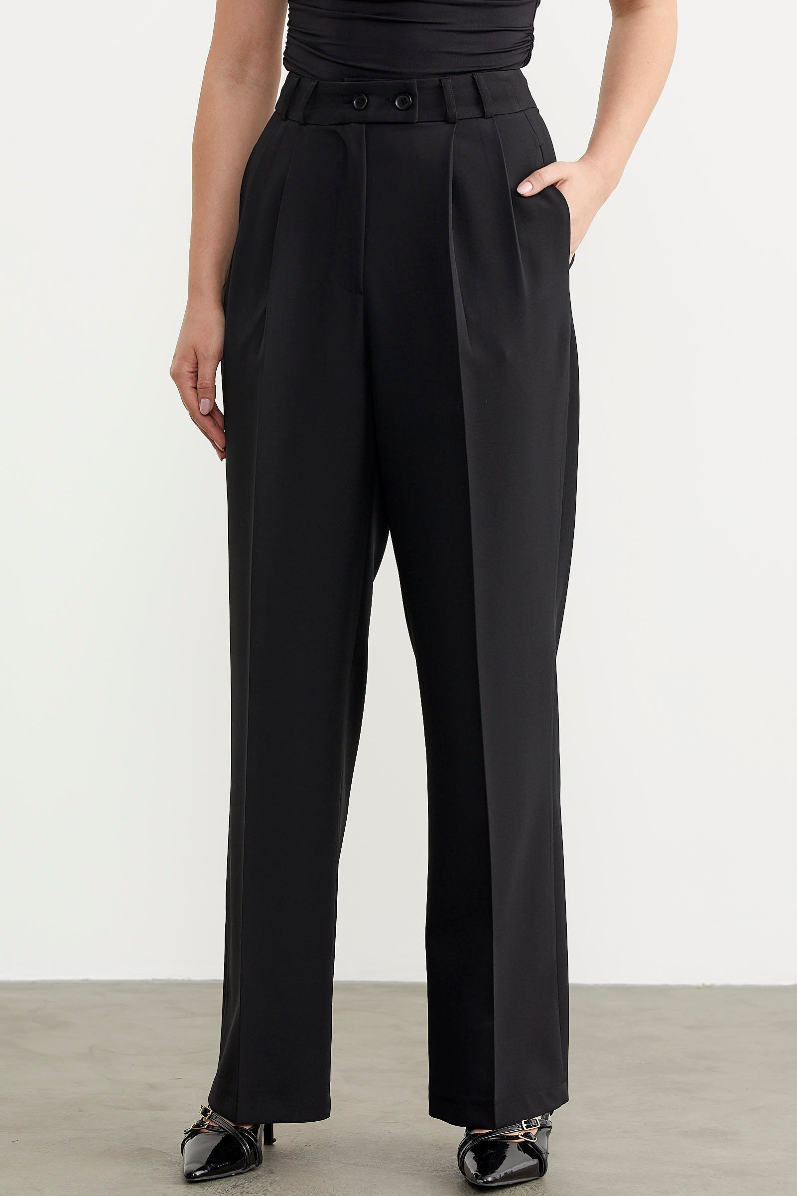 Yüksek Bel Pileli Palazzo Pantolon - Siyah (2) Sementa