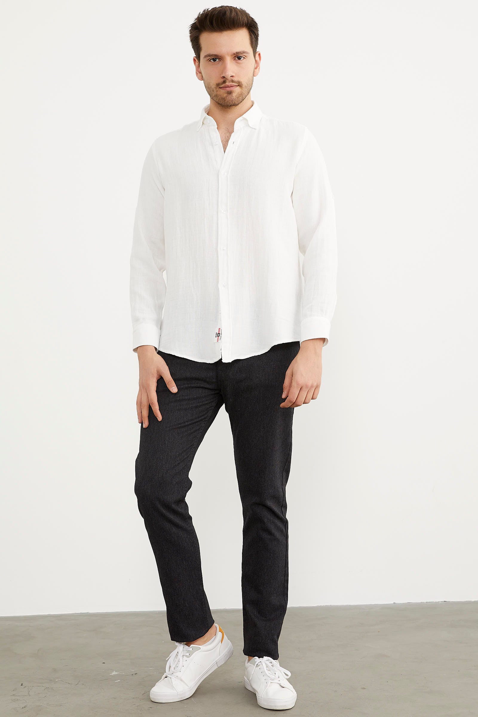 Yumuşak Dokulu Uzun Kol Gömlek - Beyaz (1) Sementa