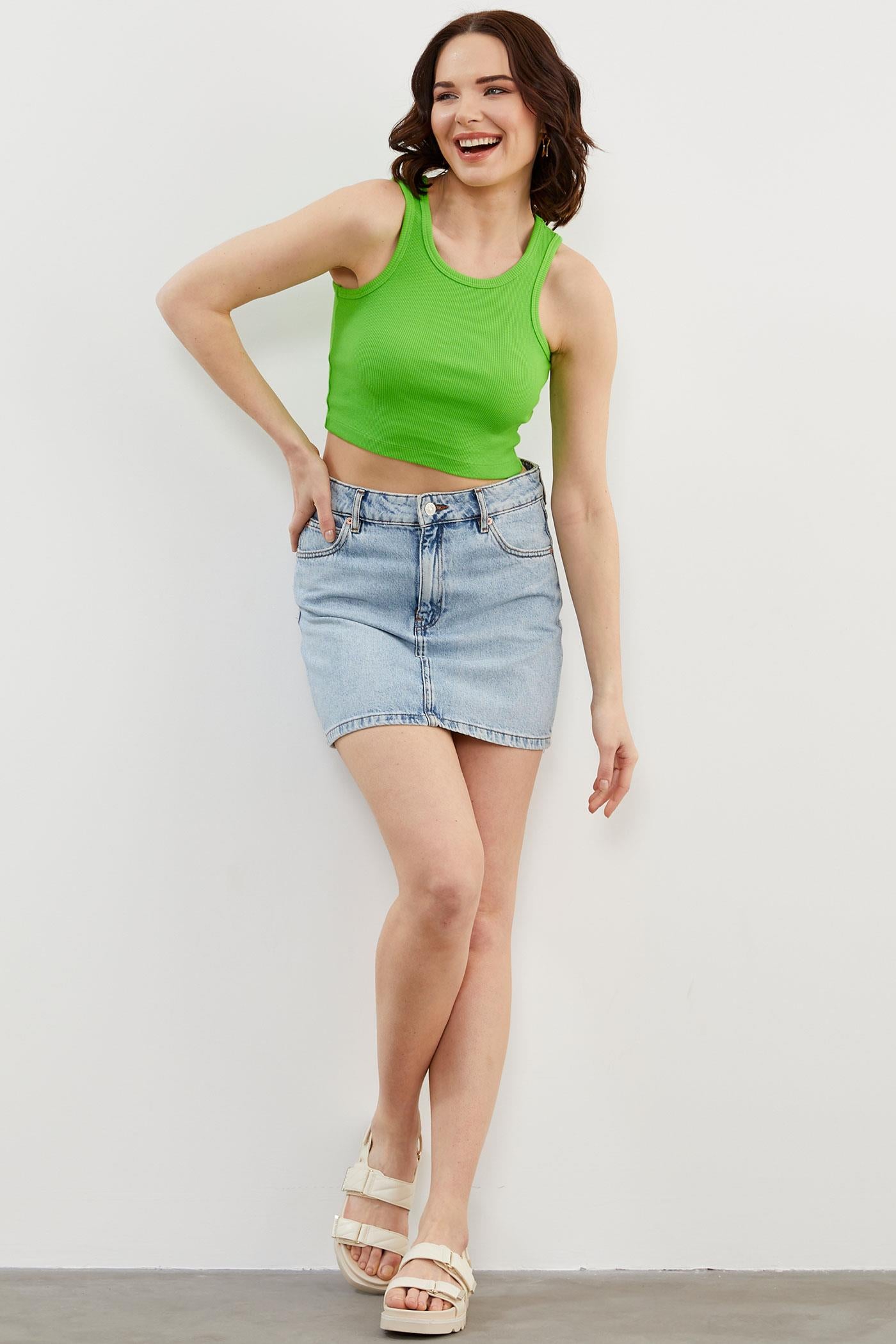 Yüzücü Model Crop Atlet - Fıstık Yeşili (3) Sementa