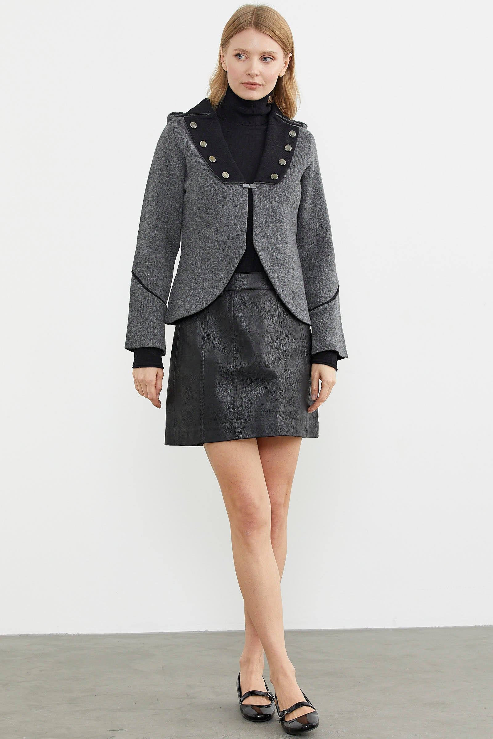 Zımba Detaylı Triko Ceket - Koyu Gri - Siyah (2) Sementa