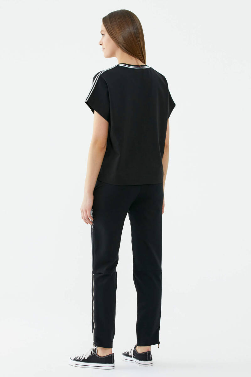 Çiçek Nakışlı Eşofman Altı - Siyah (4) Sementa