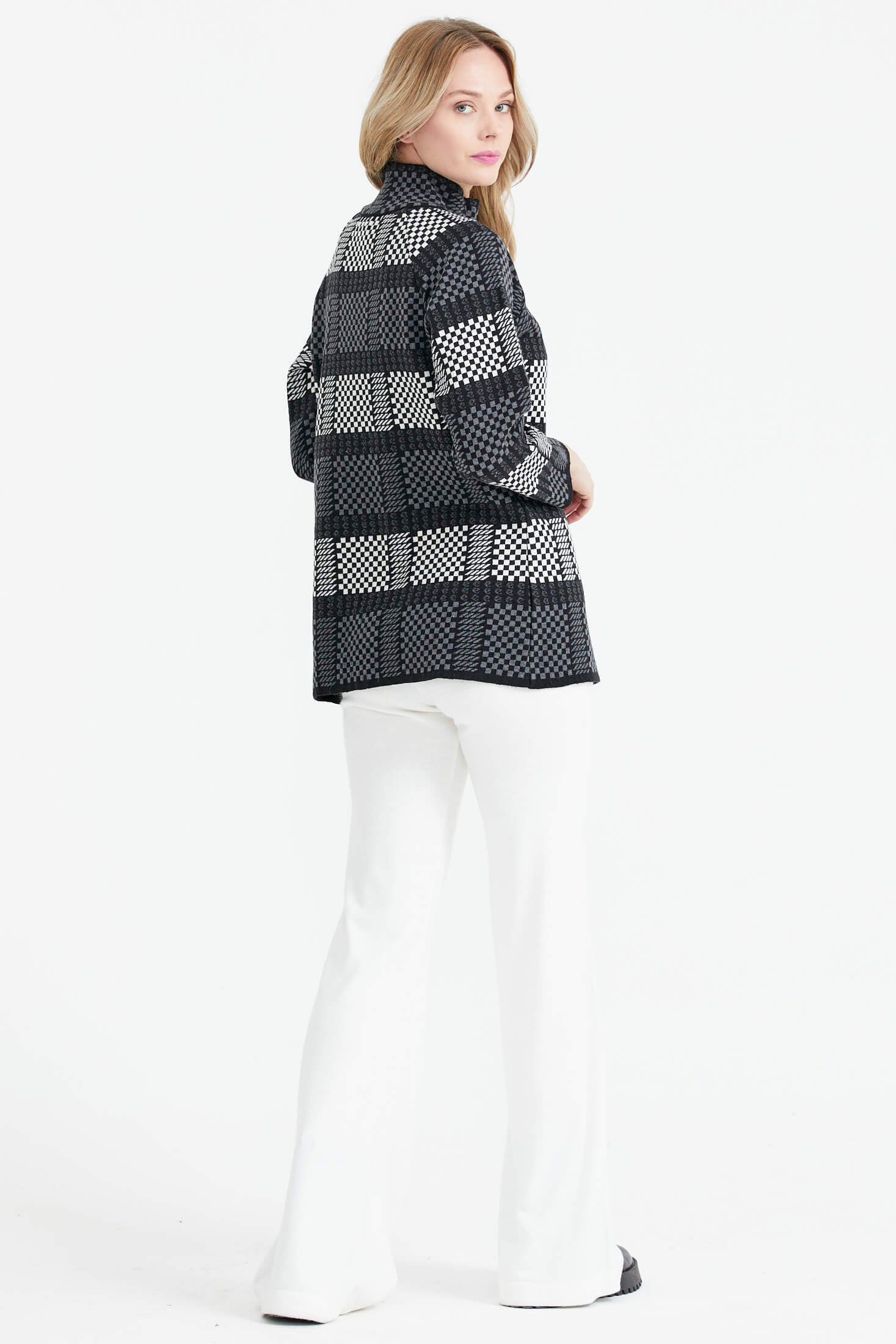 Dik Yaka Düğmeli Dama Desenli Triko Hırka - Siyah (3) Sementa