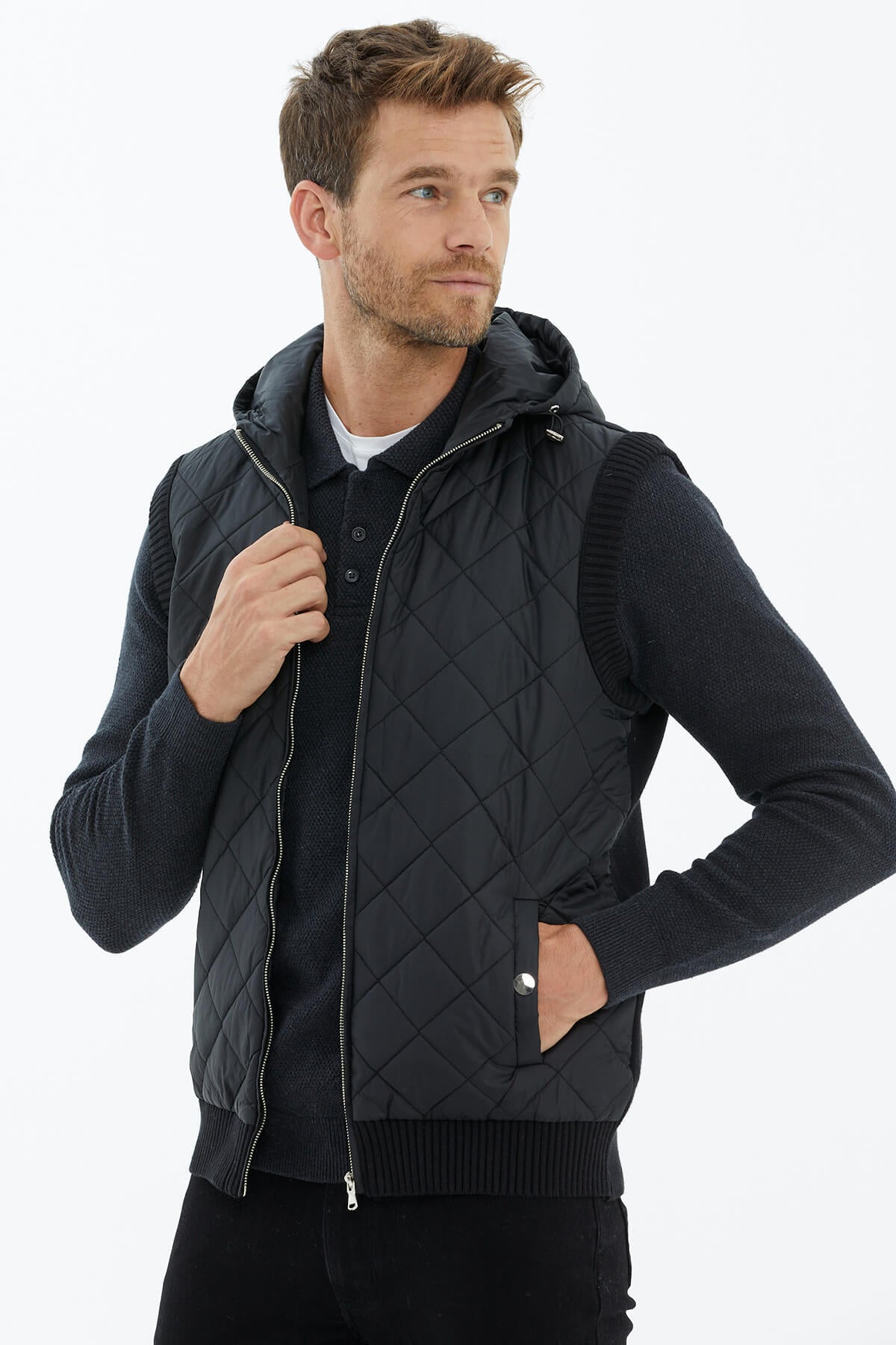 Kapitoneli Kapüşonlu Fermuarlı Triko Yelek - Siyah (3) Sementa