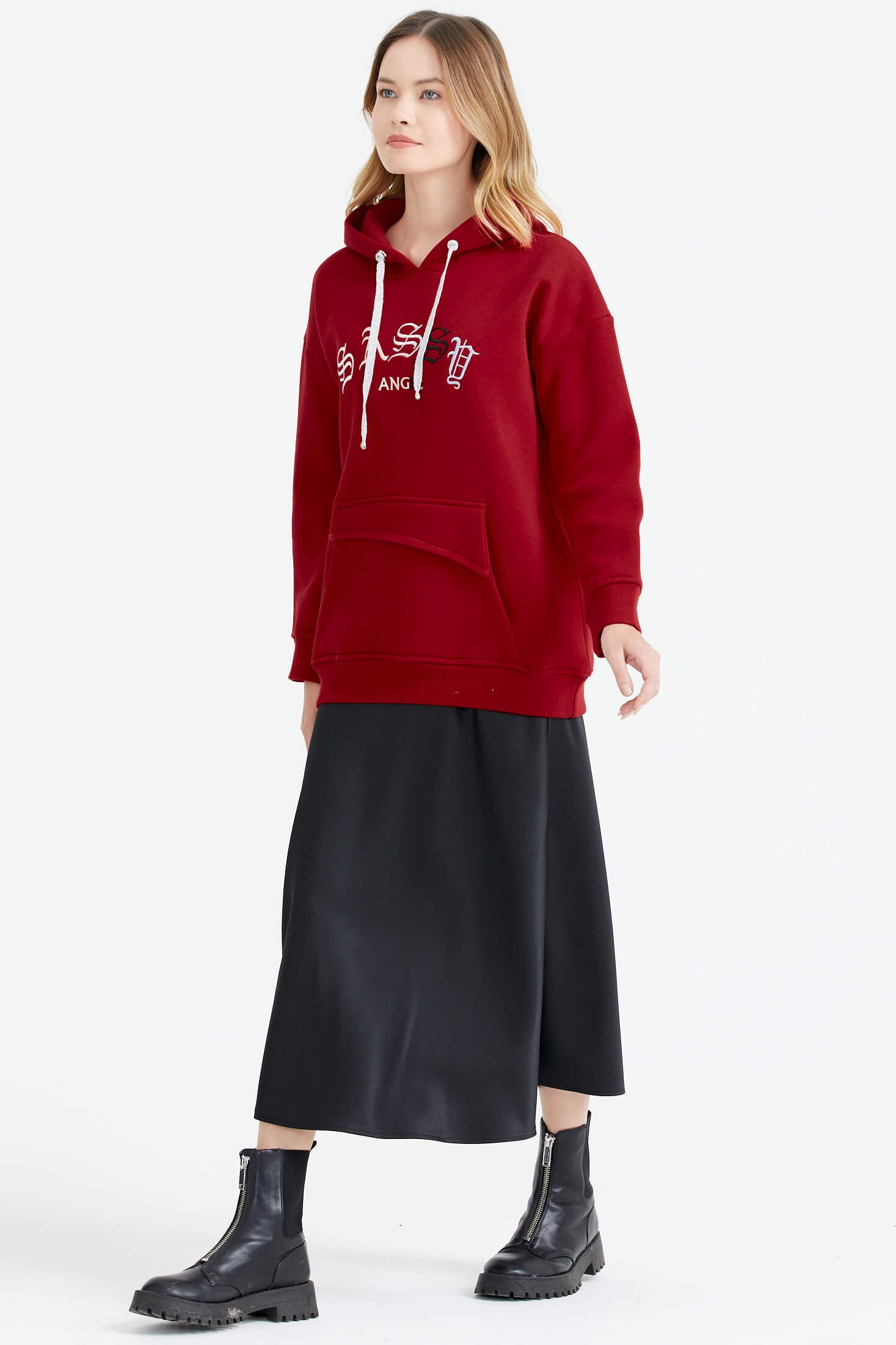 Kapüşonlu Nakış Detaylı Cepli Sweatshirt - Kırmızı (3) Sementa