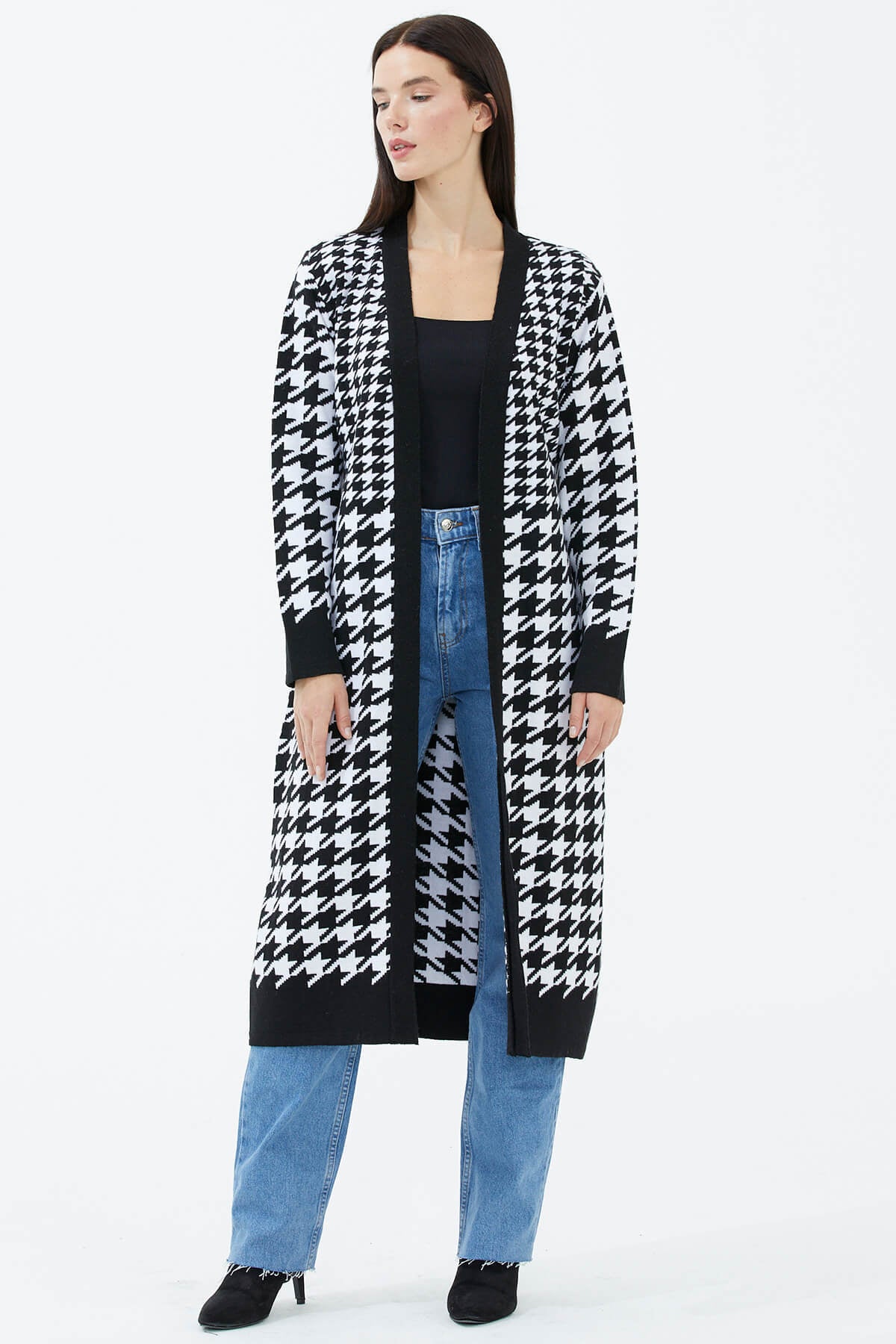 Kazayağı Desenli Uzun Kemerli Triko Hırka - Siyah (2) Sementa