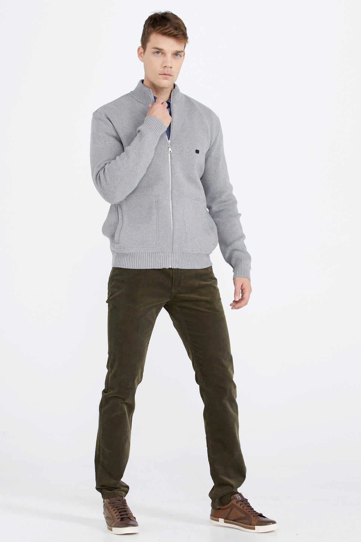 Nakış Detaylı Cepli Erkek Triko Ceket - Açık Gri (3) Sementa