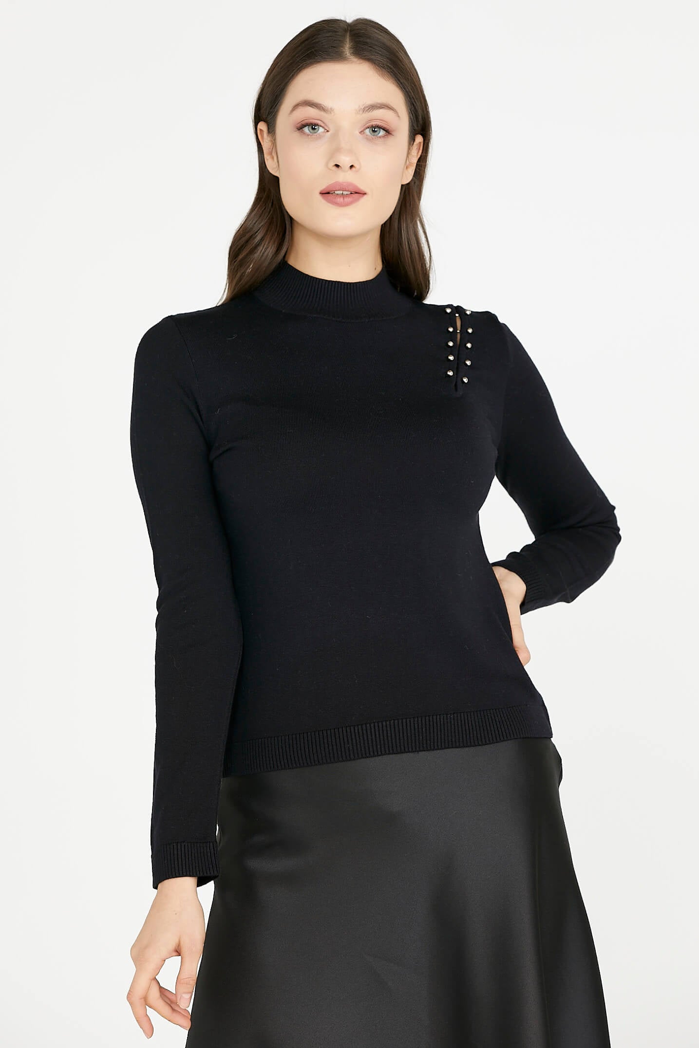 Omuz Aksesuarlı Triko Kazak - Siyah (1) Sementa