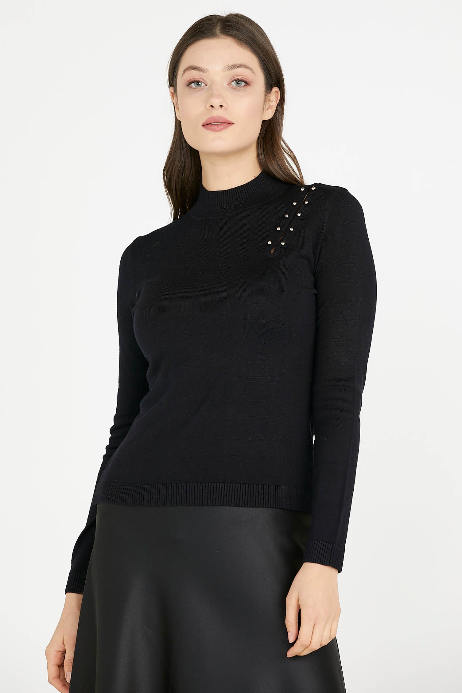 Omuz Aksesuarlı Triko Kazak - Siyah (2) Sementa