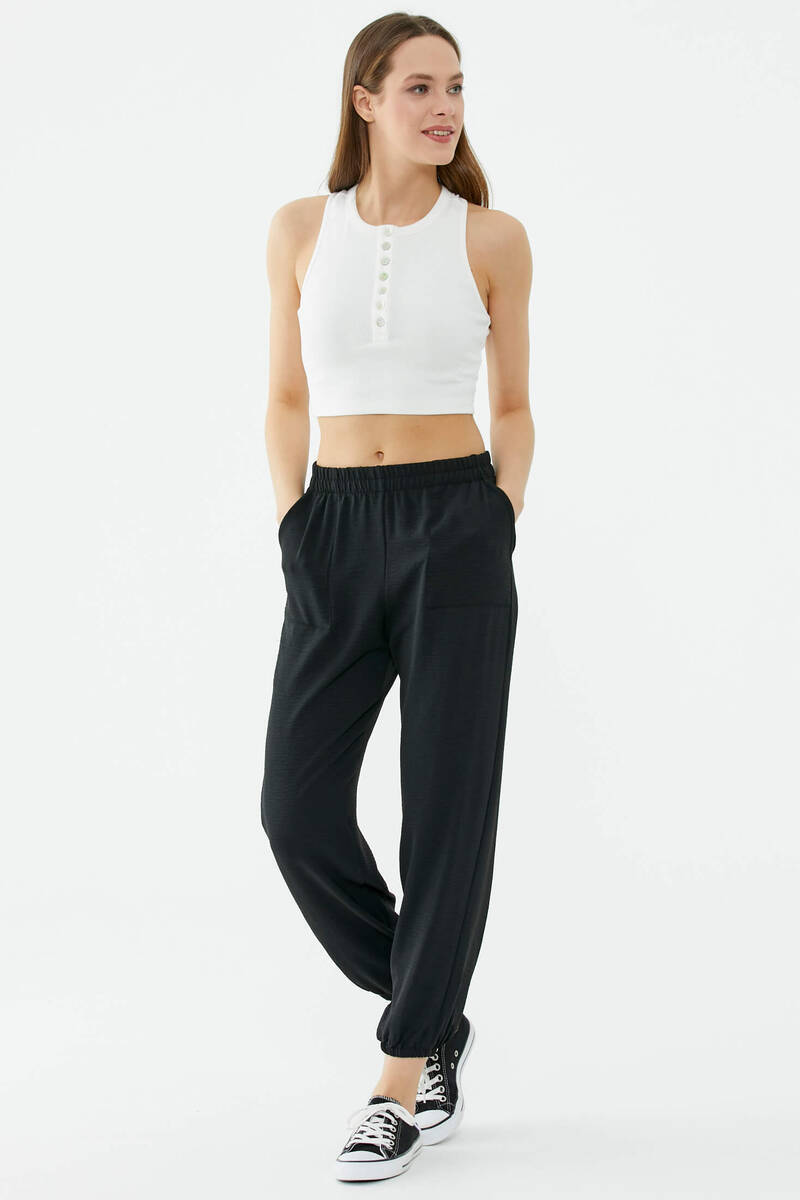 Paçası Lastikli Rahat Kalıp Krep Pantolon - Siyah (3) Sementa