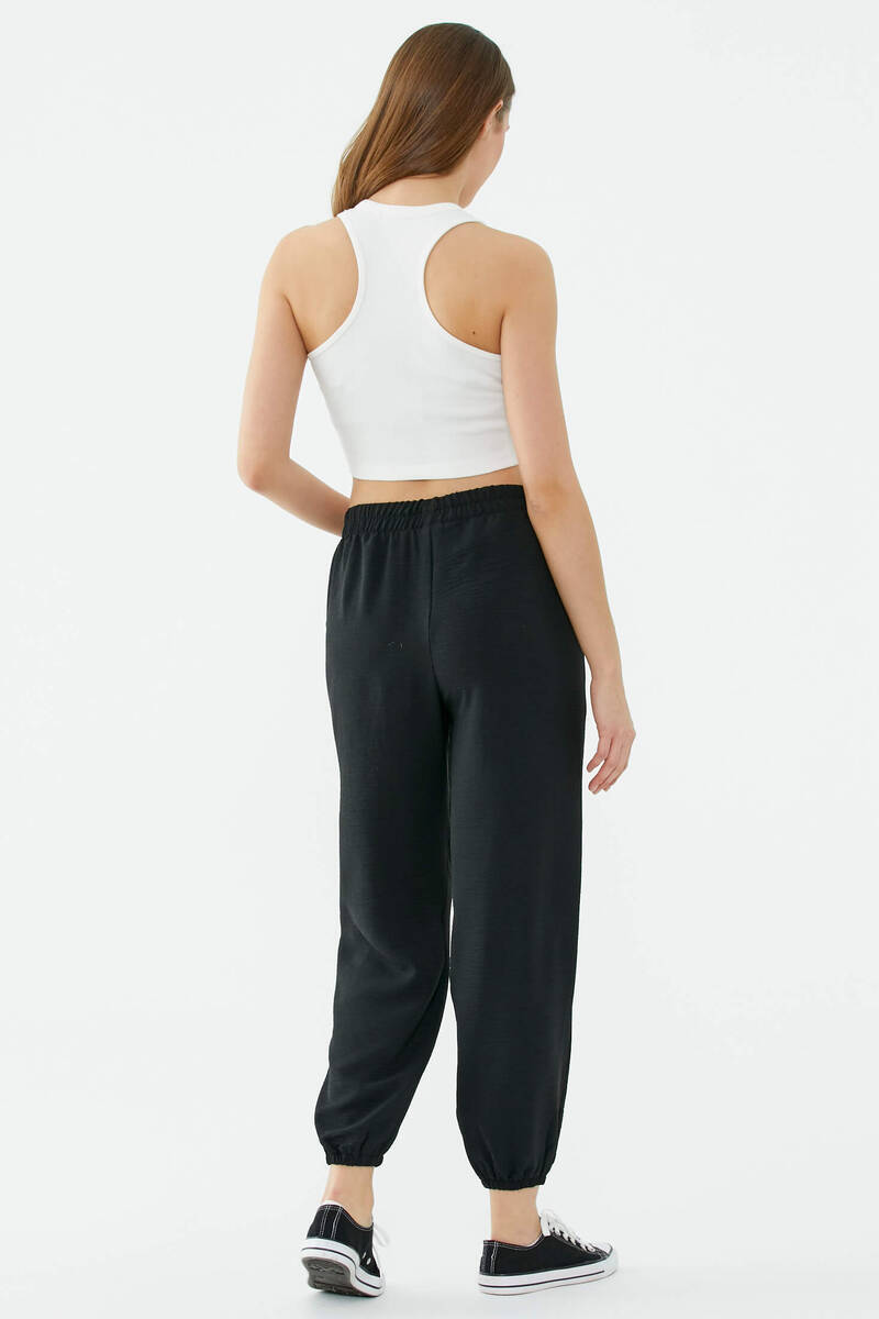 Paçası Lastikli Rahat Kalıp Krep Pantolon - Siyah (4) Sementa
