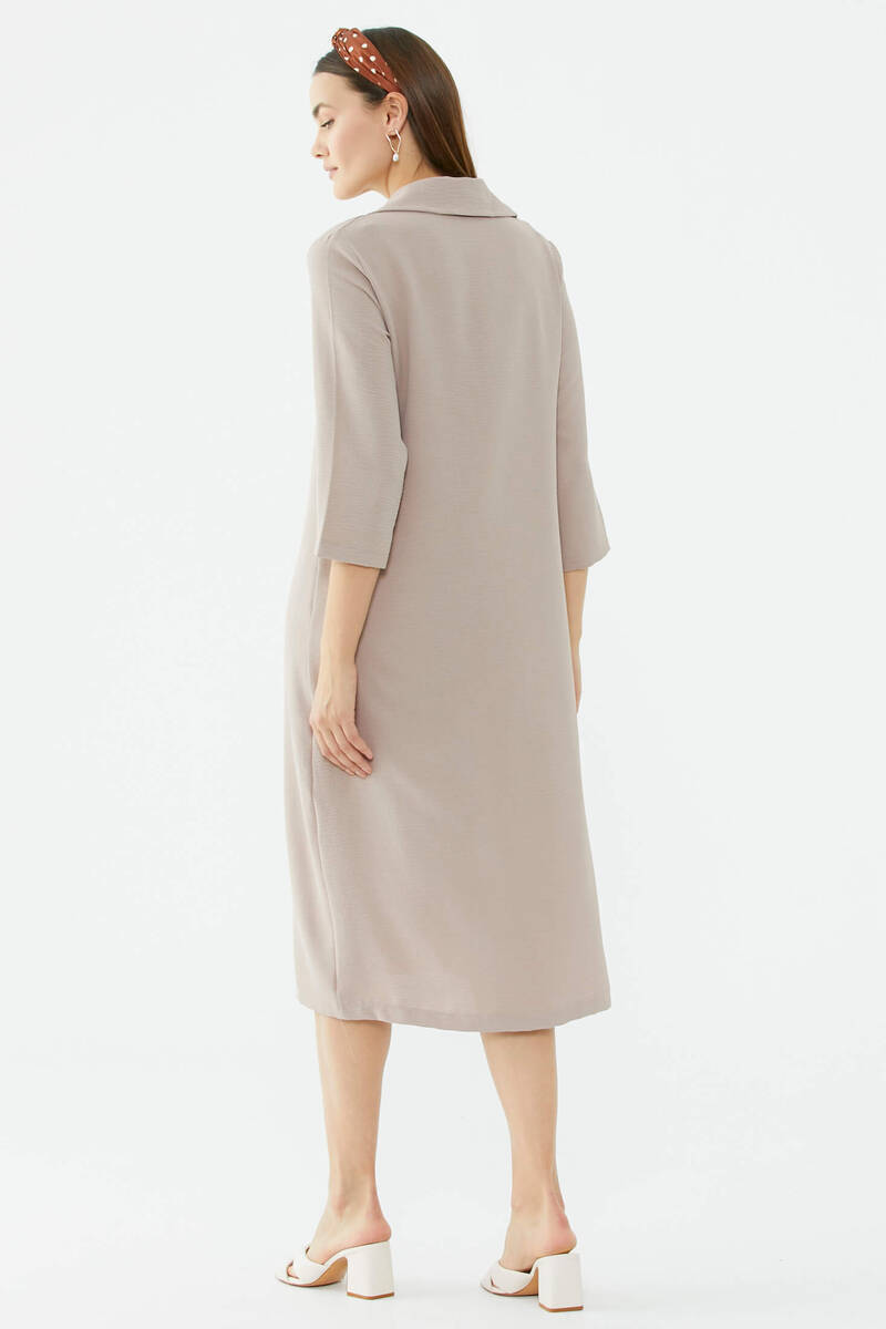 Rahat Kalıp Midi Boy Düğmeli Elbise - Vizon (5) Sementa
