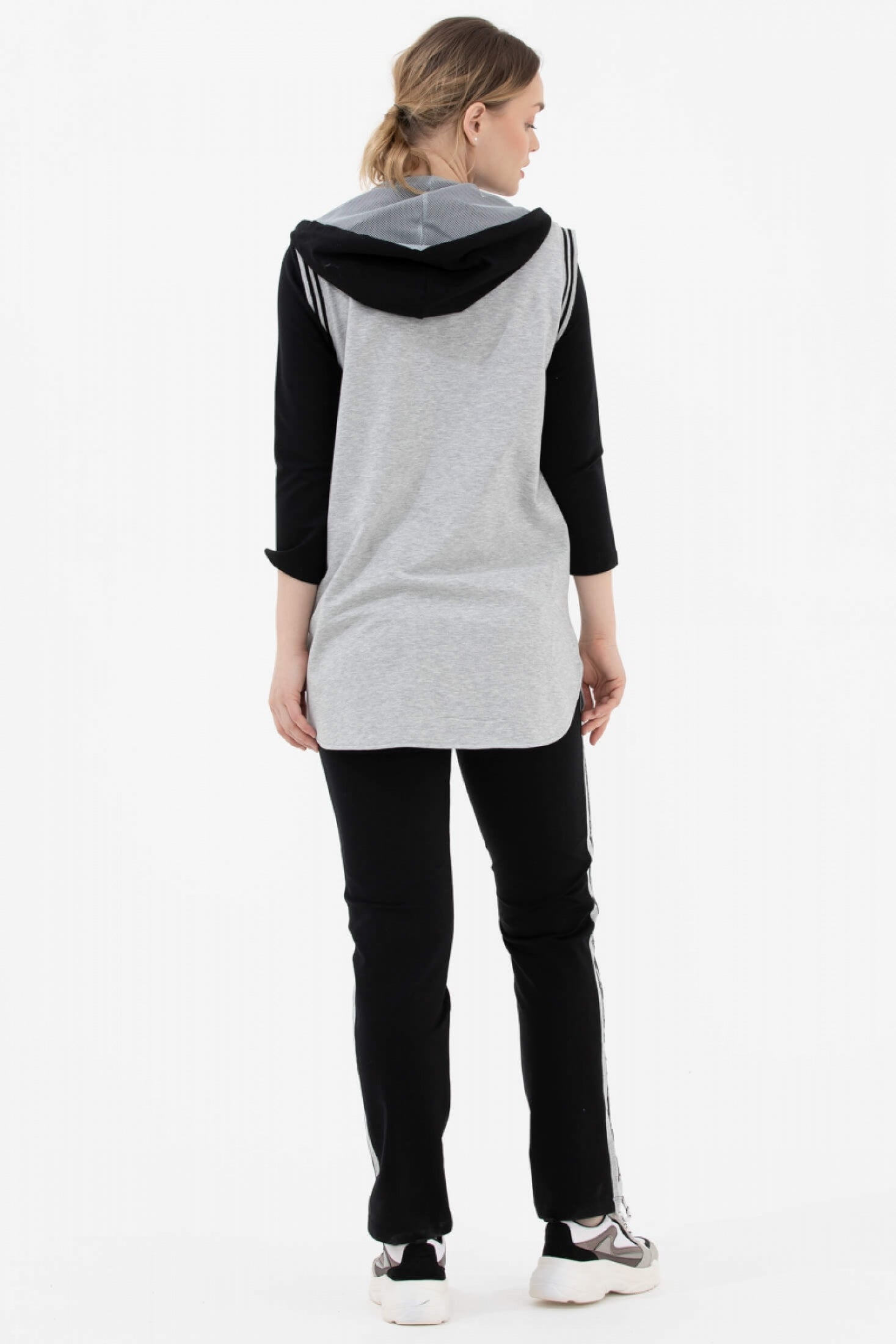 Rahat Kalıp Taşlı Yelekli Eşofman Takım - Gri - Siyah (5) Sementa