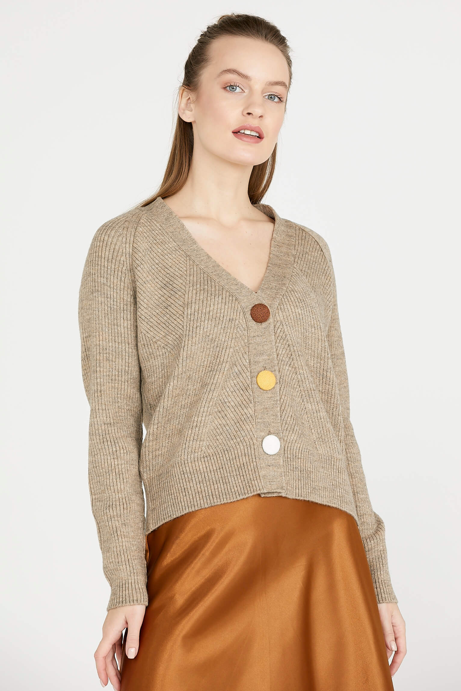 Renkli Düğmeli Triko Hırka - Koyu Bej (1) Sementa