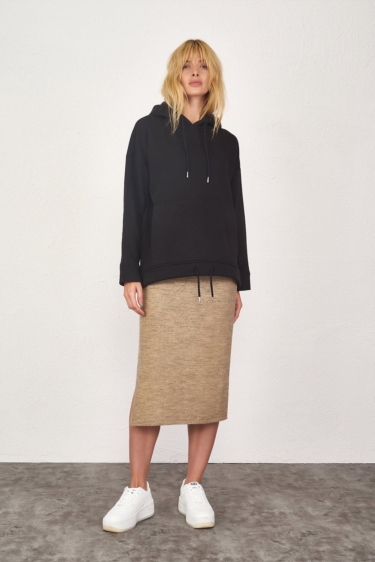 Tek Cepli Yırtmaçlı Triko Etek - Bej (1) Sementa