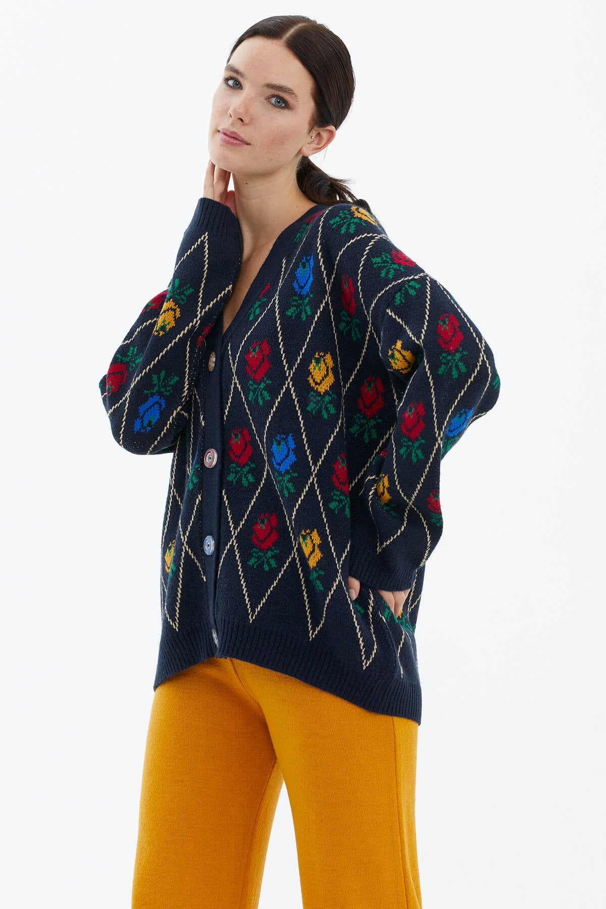 V Yaka Düğmeli Gül Desenli Triko Hırka - Lacivert (2) Sementa