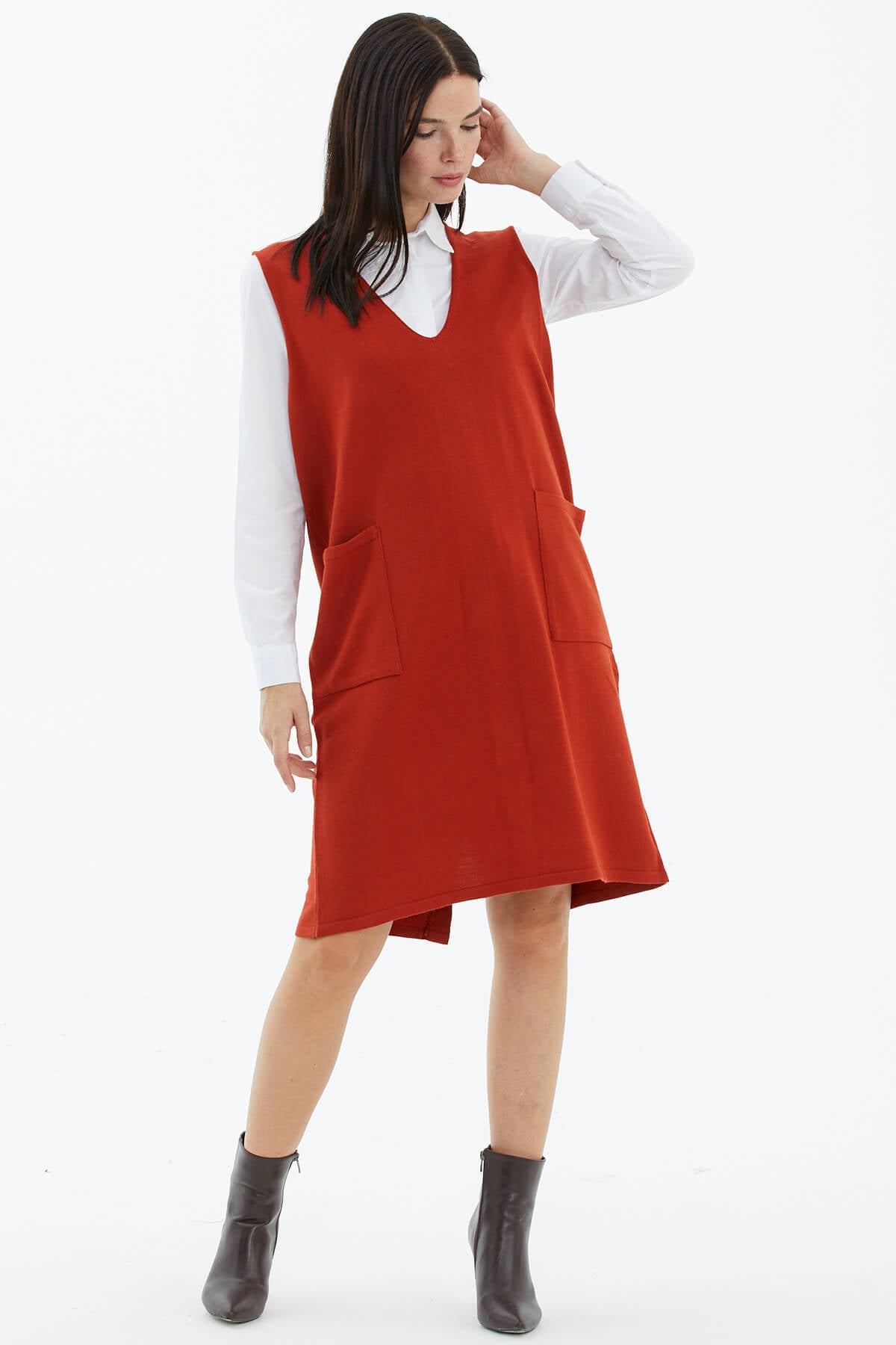 V Yaka Kolsuz Arkası Düğmeli Triko Elbise - Taba (1) Sementa