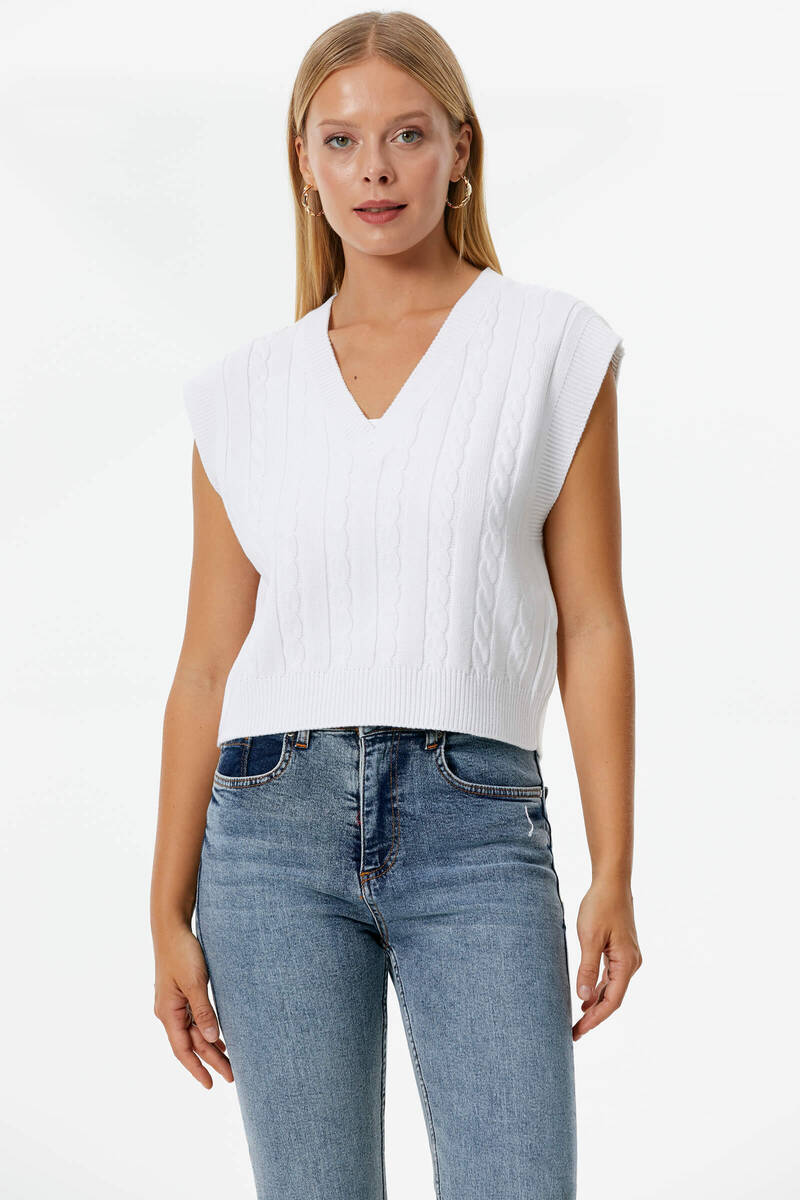 V Yaka Saç Örgülü Triko Süveter - Beyaz (2) Sementa