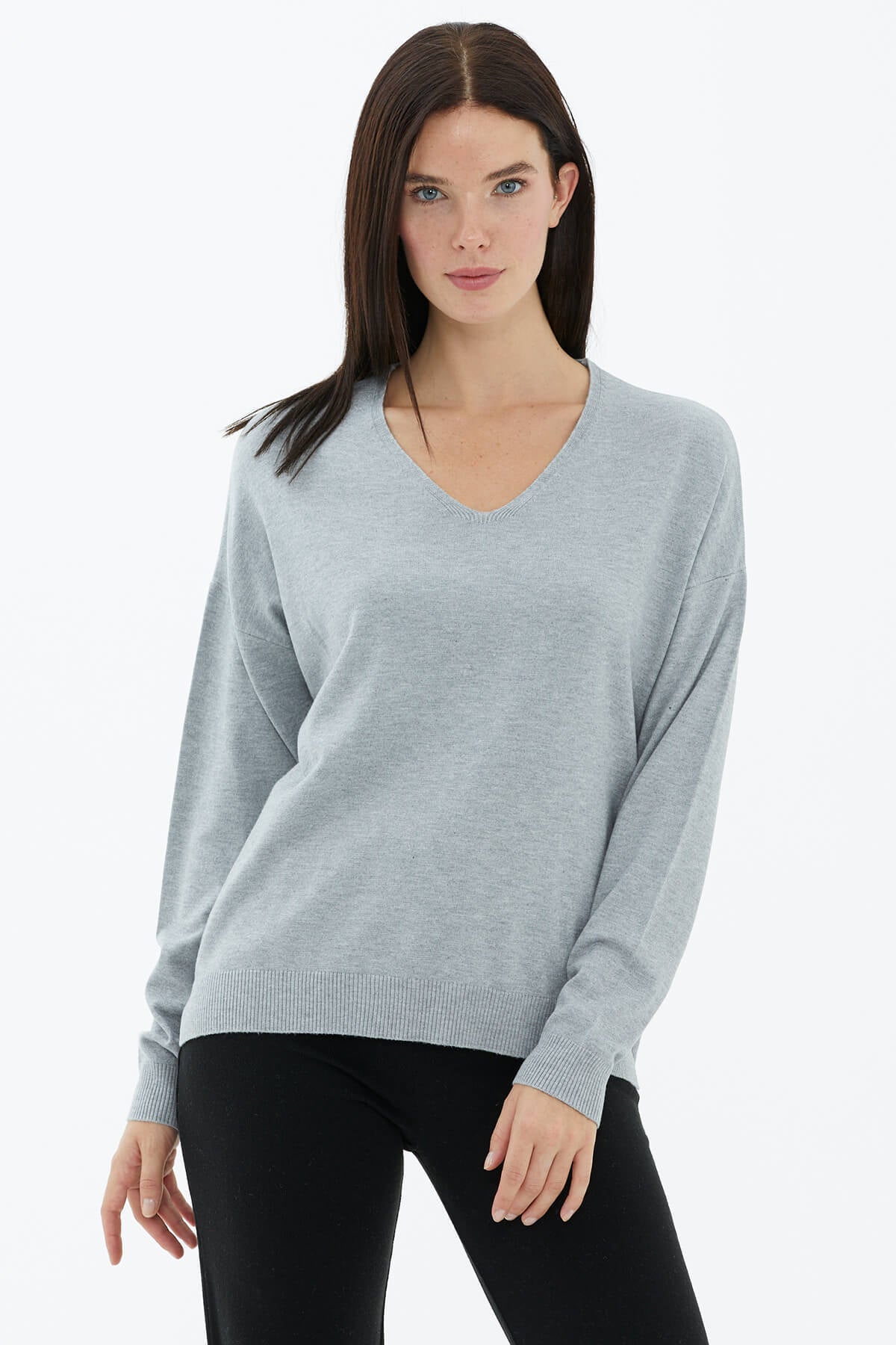 V Yaka Triko Dökümlü Kazak - Gri (2) Sementa