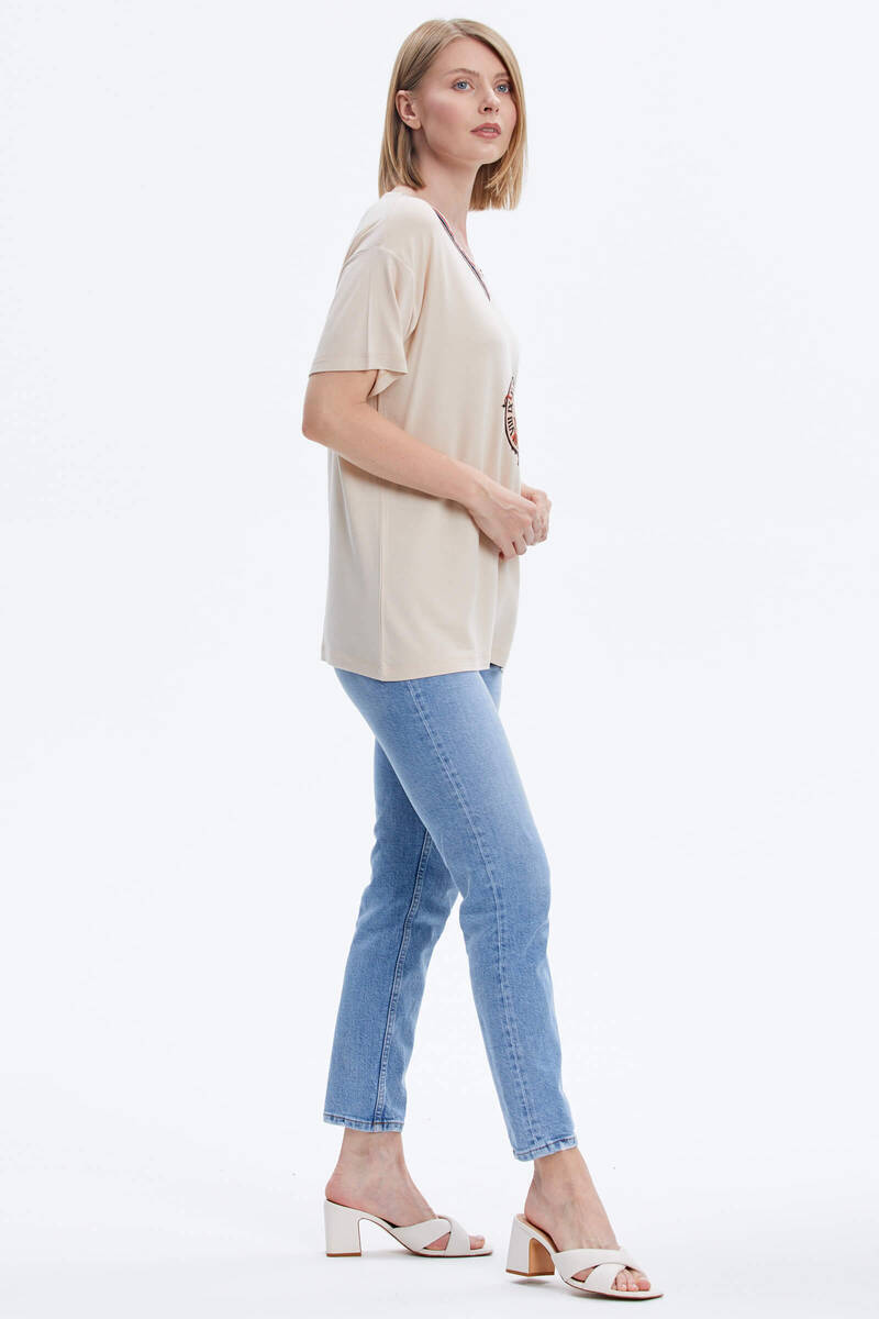 Yaka Detaylı Baskılı Rahat Kalıp Tshirt - Bej (3) Sementa