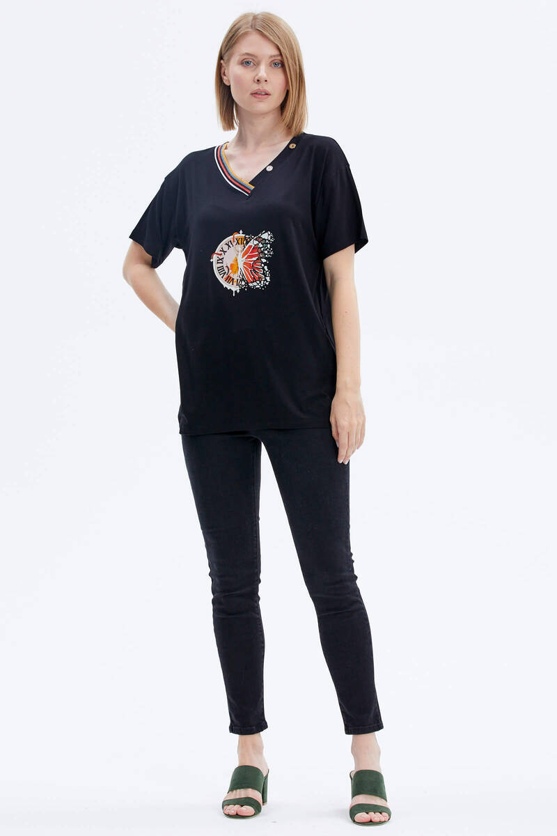 Yaka Detaylı Baskılı Rahat Kalıp Tshirt - Siyah (2) Sementa