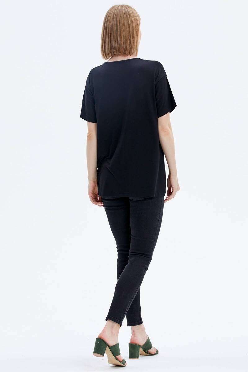 Yaka Detaylı Baskılı Rahat Kalıp Tshirt - Siyah (5) Sementa