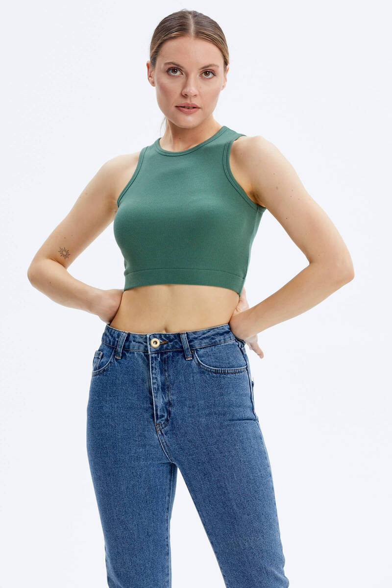 Yüzücü Model Crop Tshirt - Yeşil (2) Sementa