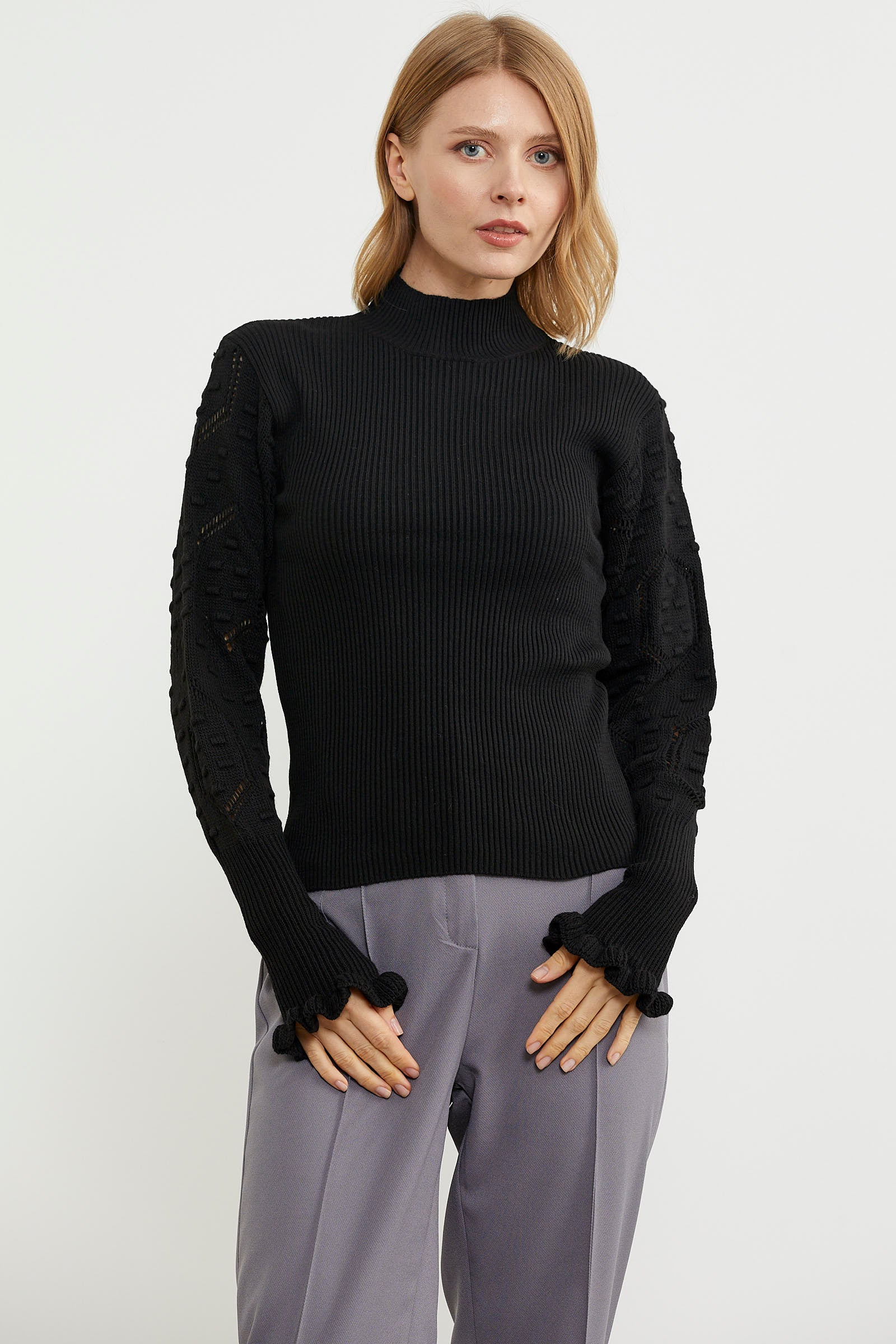 Dik Yaka Kol Detaylı Triko Kazak - Siyah (1) Sementa