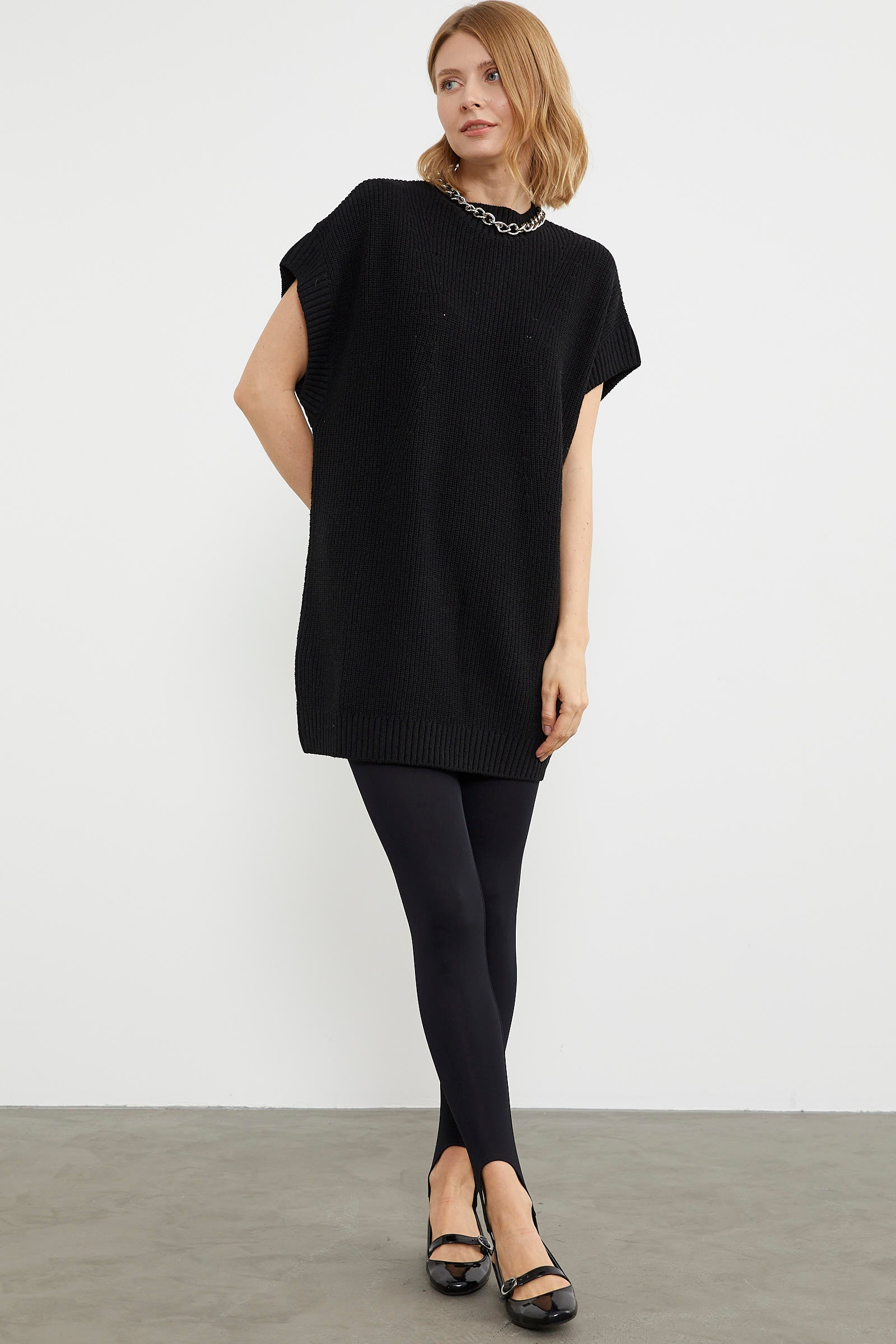 Dik Yaka Uzun Triko Süveter - Siyah (3) Sementa