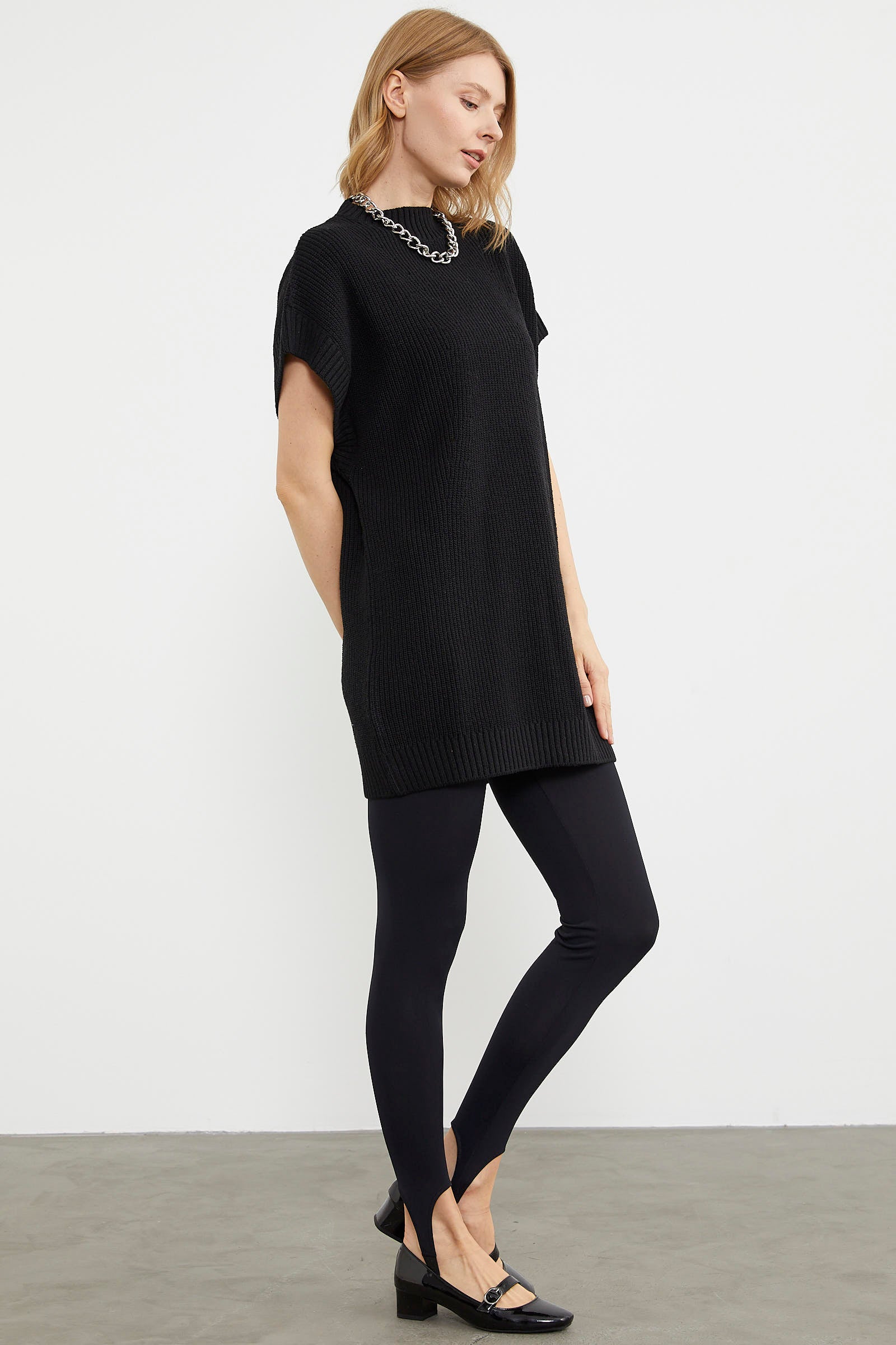 Dik Yaka Uzun Triko Süveter - Siyah (6) Sementa